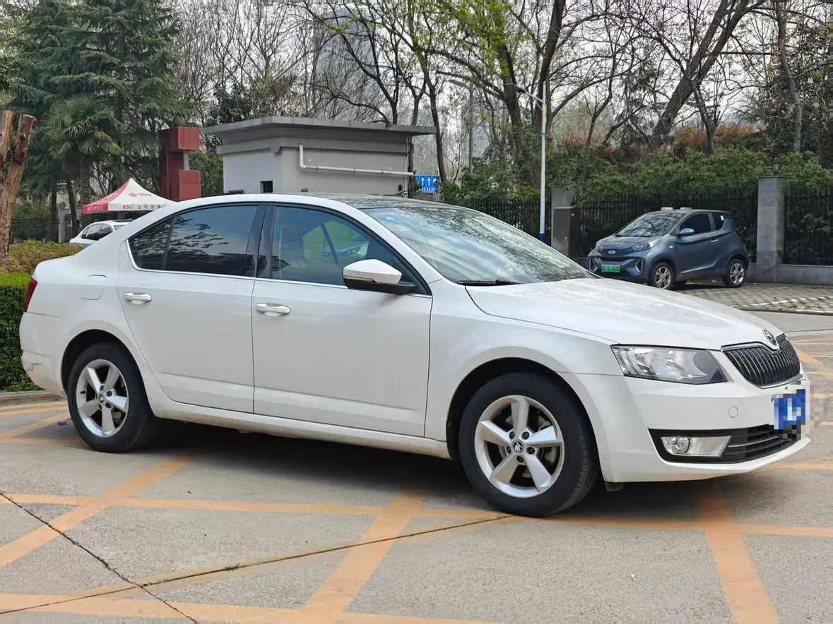 Skoda Octavia  из Китая