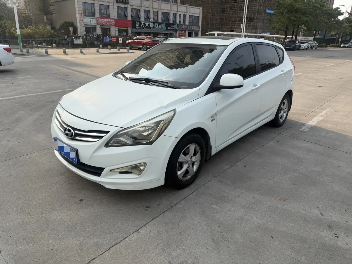 Hyundai Verna RV