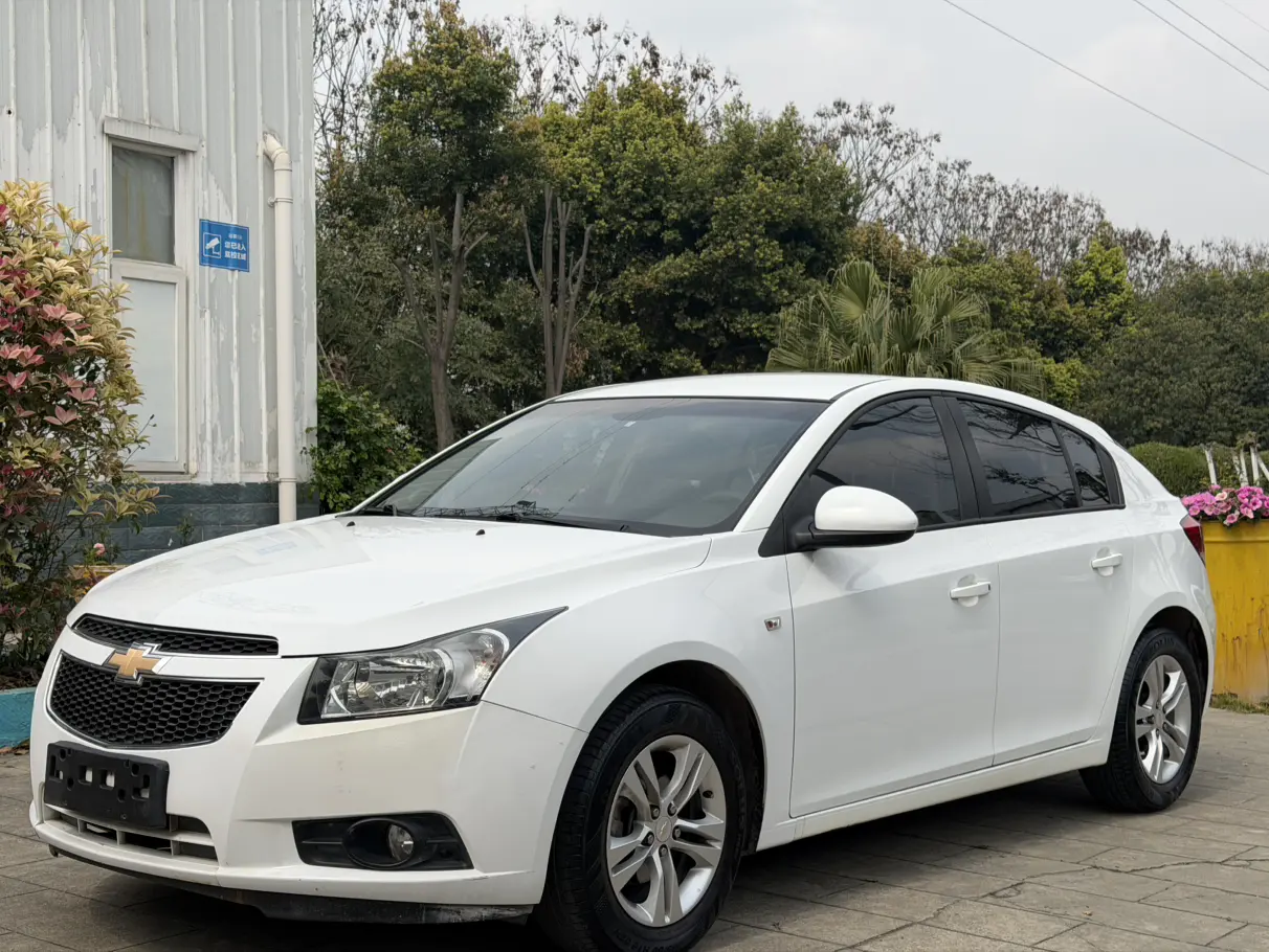 Chevrolet Monza (Cruze)  из Китая