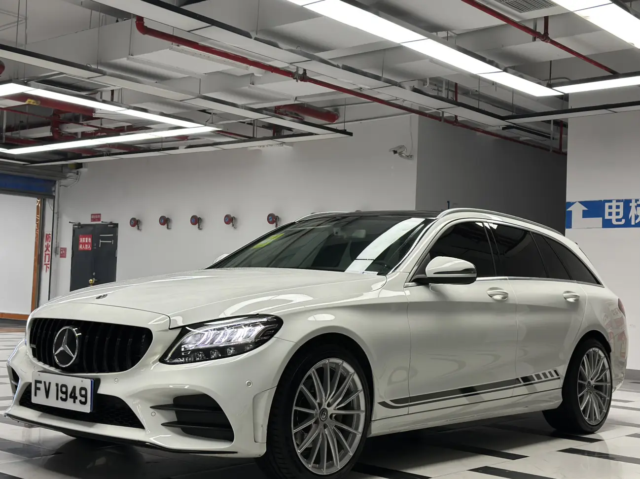 Mercedes-Benz C-Class
