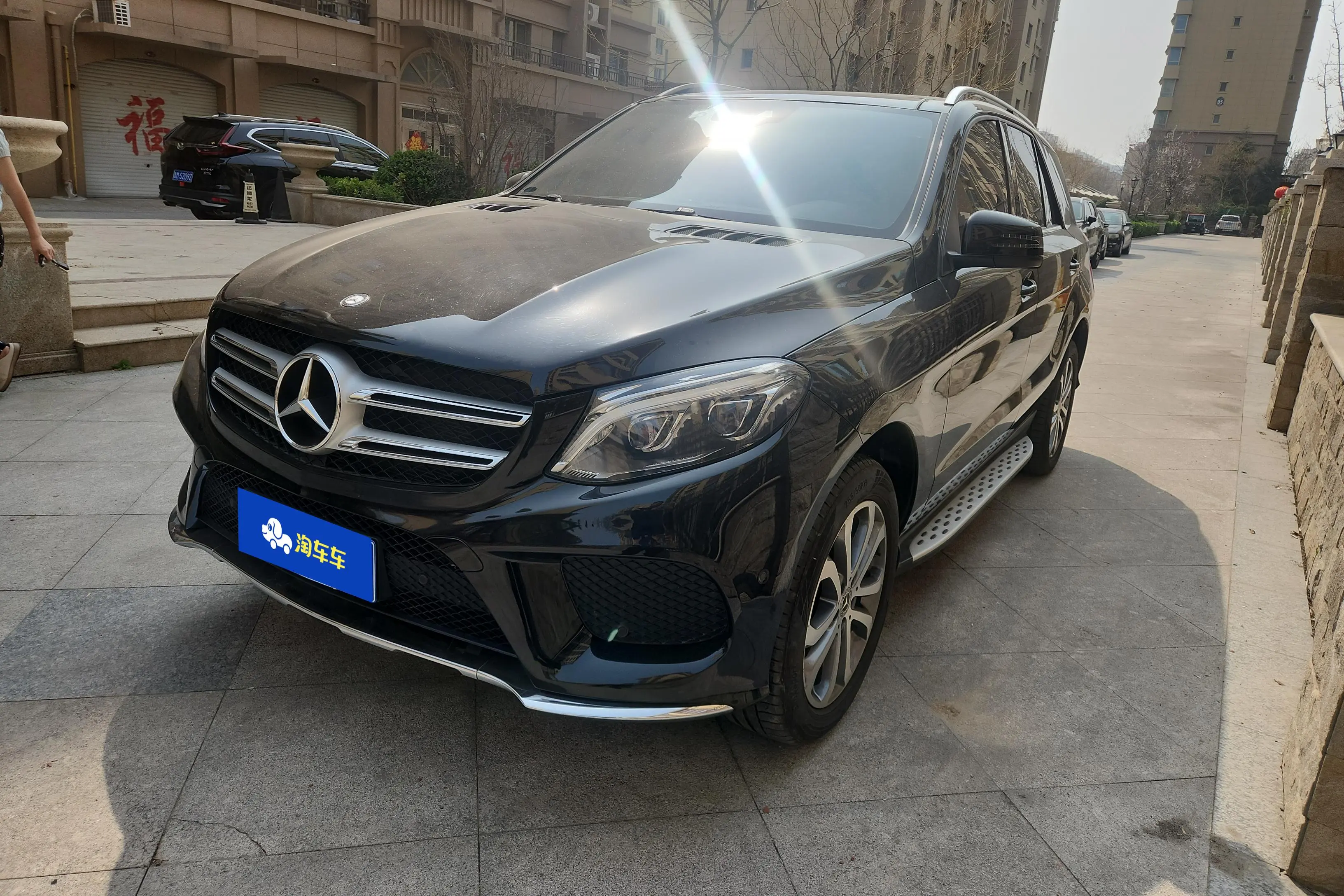 Mercedes-Benz GLE (Imported)