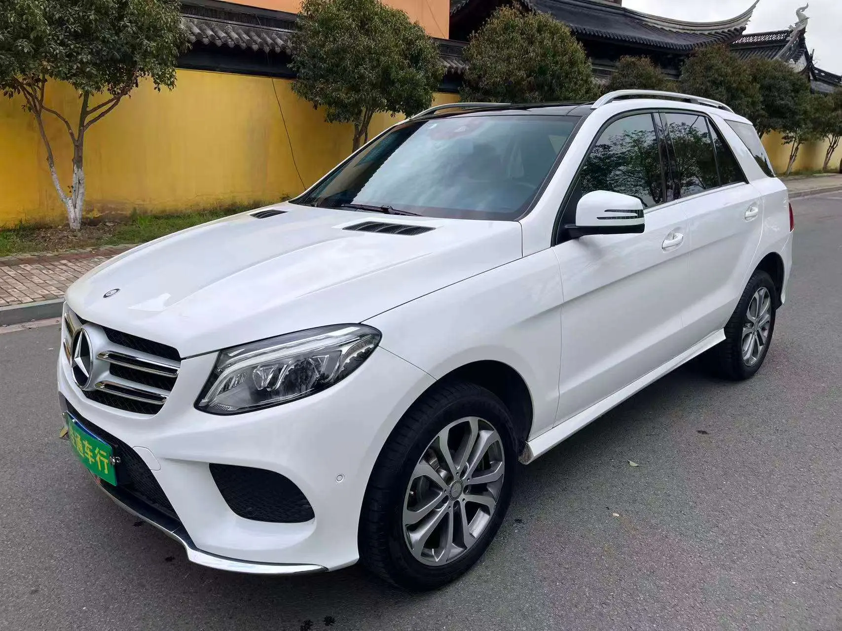 Mercedes-Benz GLE (Imported)
