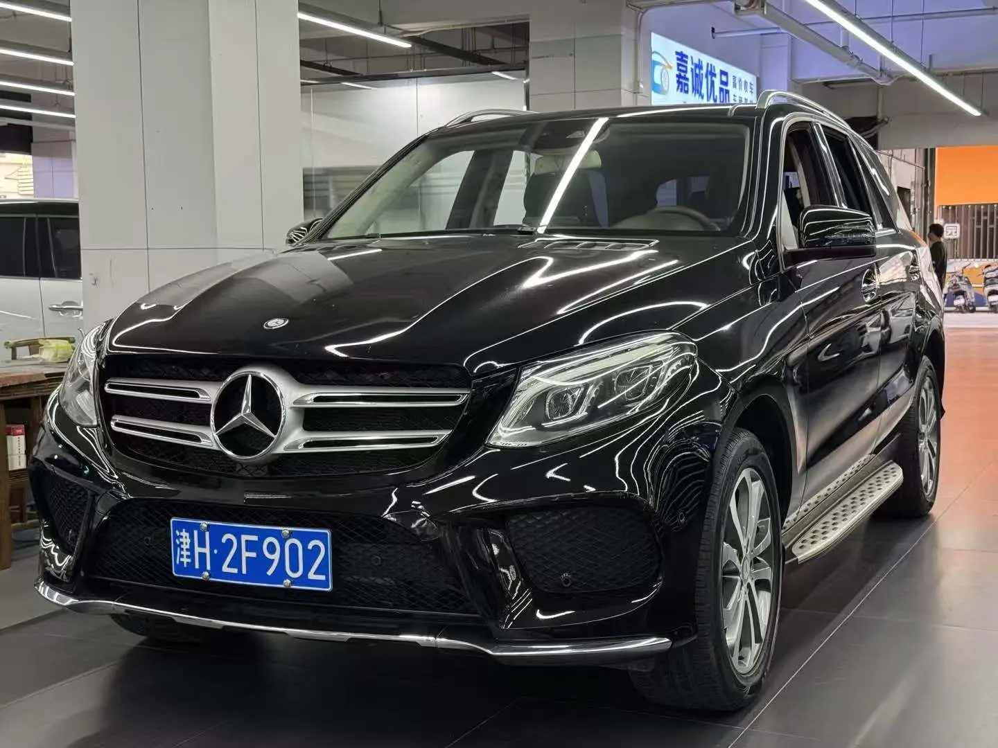 Mercedes-Benz GLE (Imported)