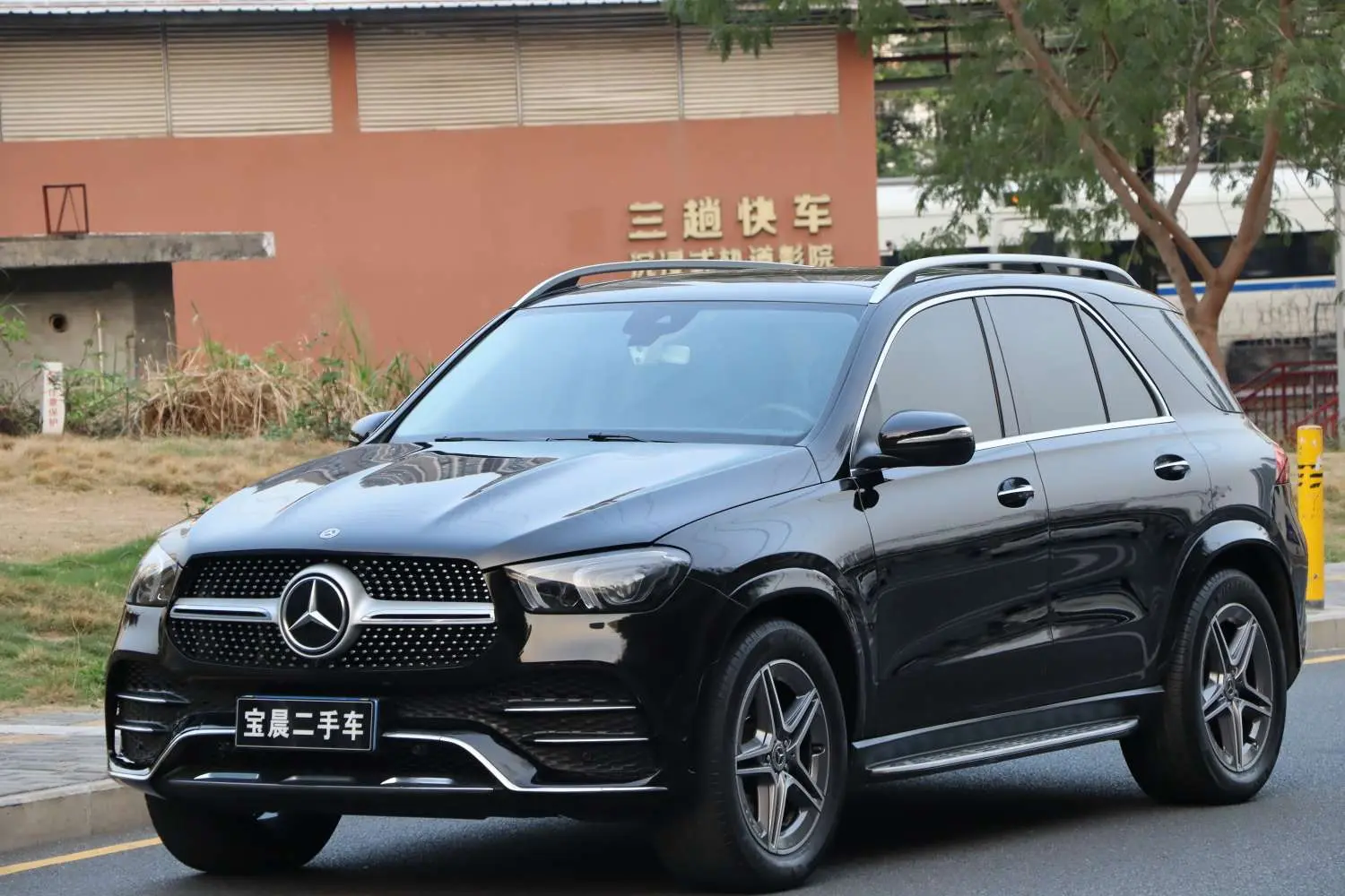 Mercedes-Benz GLE (Imported)
