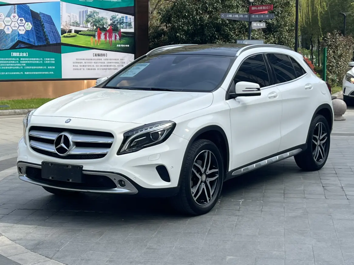 Mercedes-Benz GLA