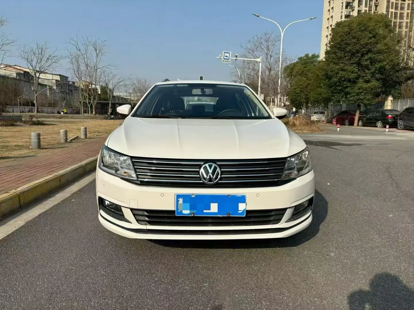 Volkswagen Langxing  из Китая