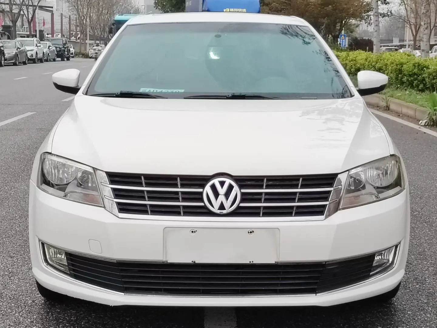 Volkswagen Langxing  из Китая