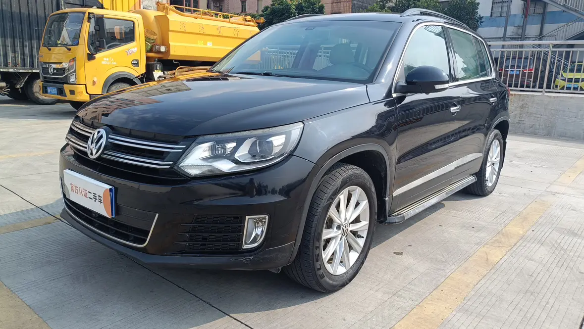 Volkswagen Tiguan (Tharu)