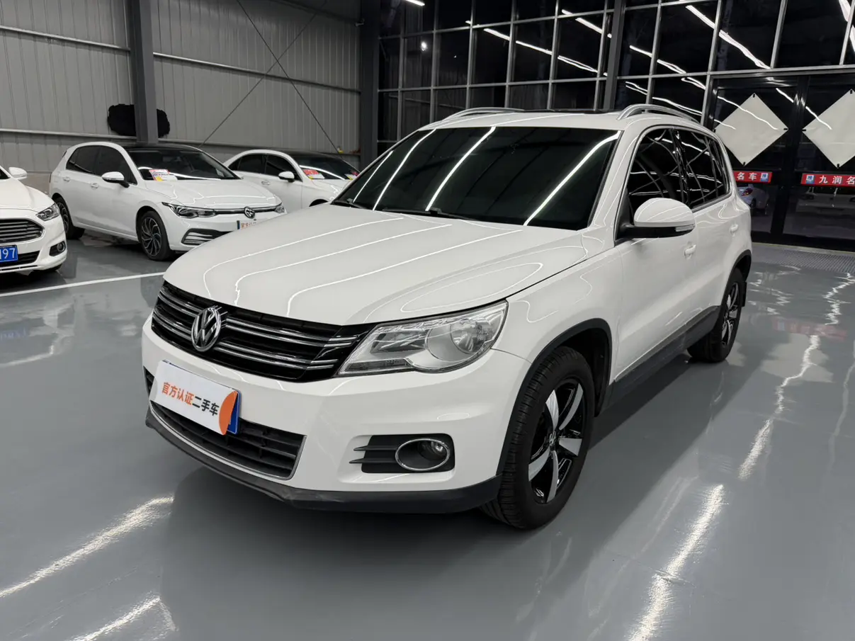 Volkswagen Tiguan (Tharu)