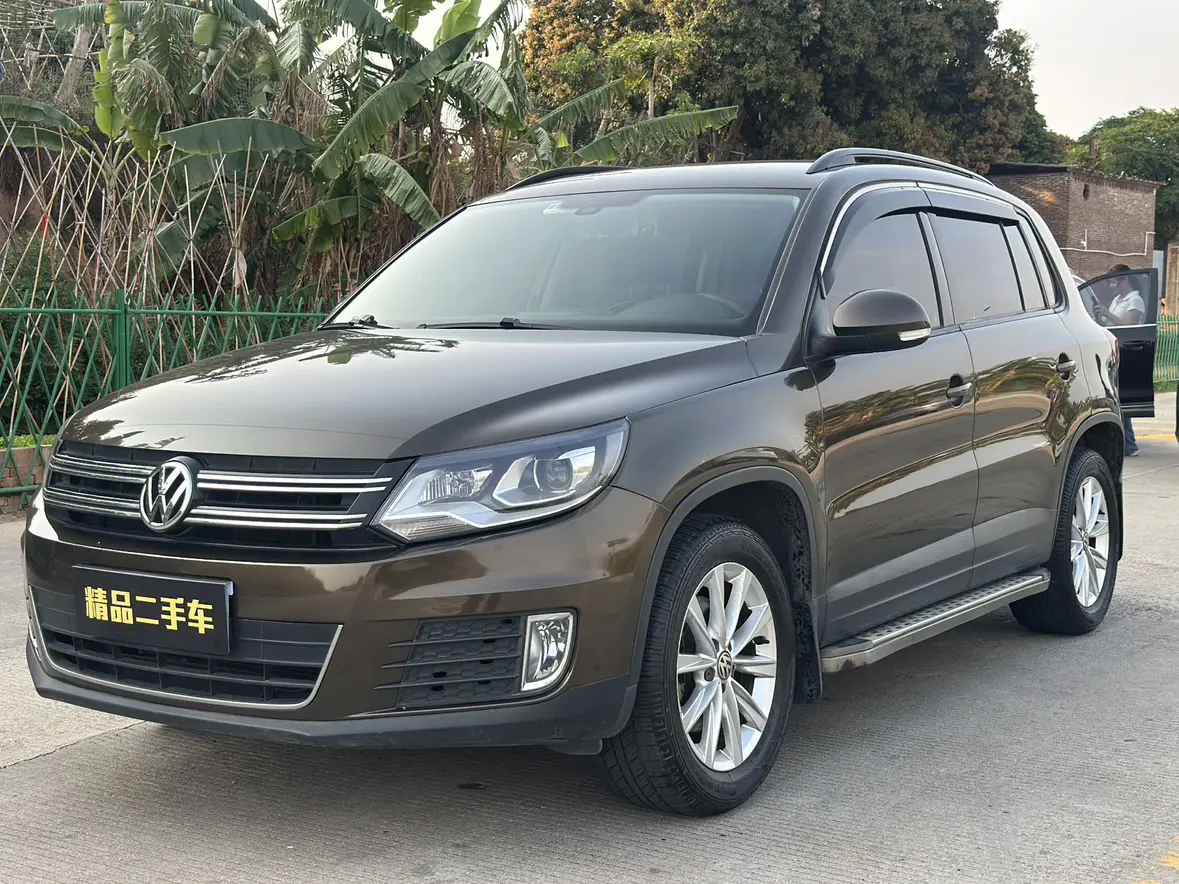 Volkswagen Tiguan (Tharu)