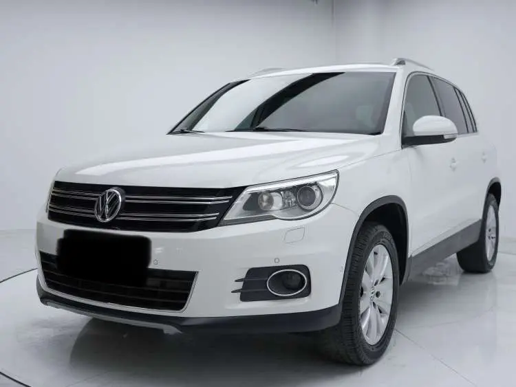 Volkswagen Tiguan (Tharu)