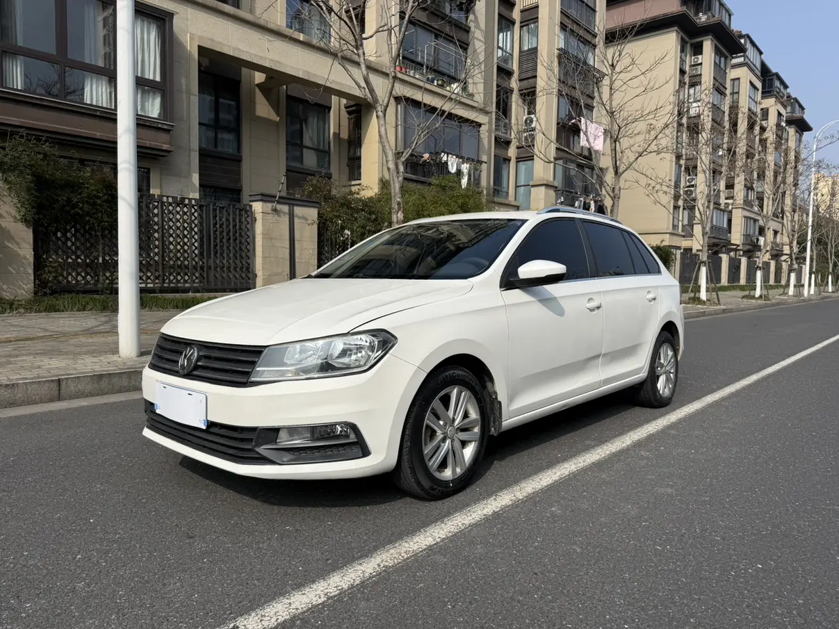 Volkswagen Santana  из Китая