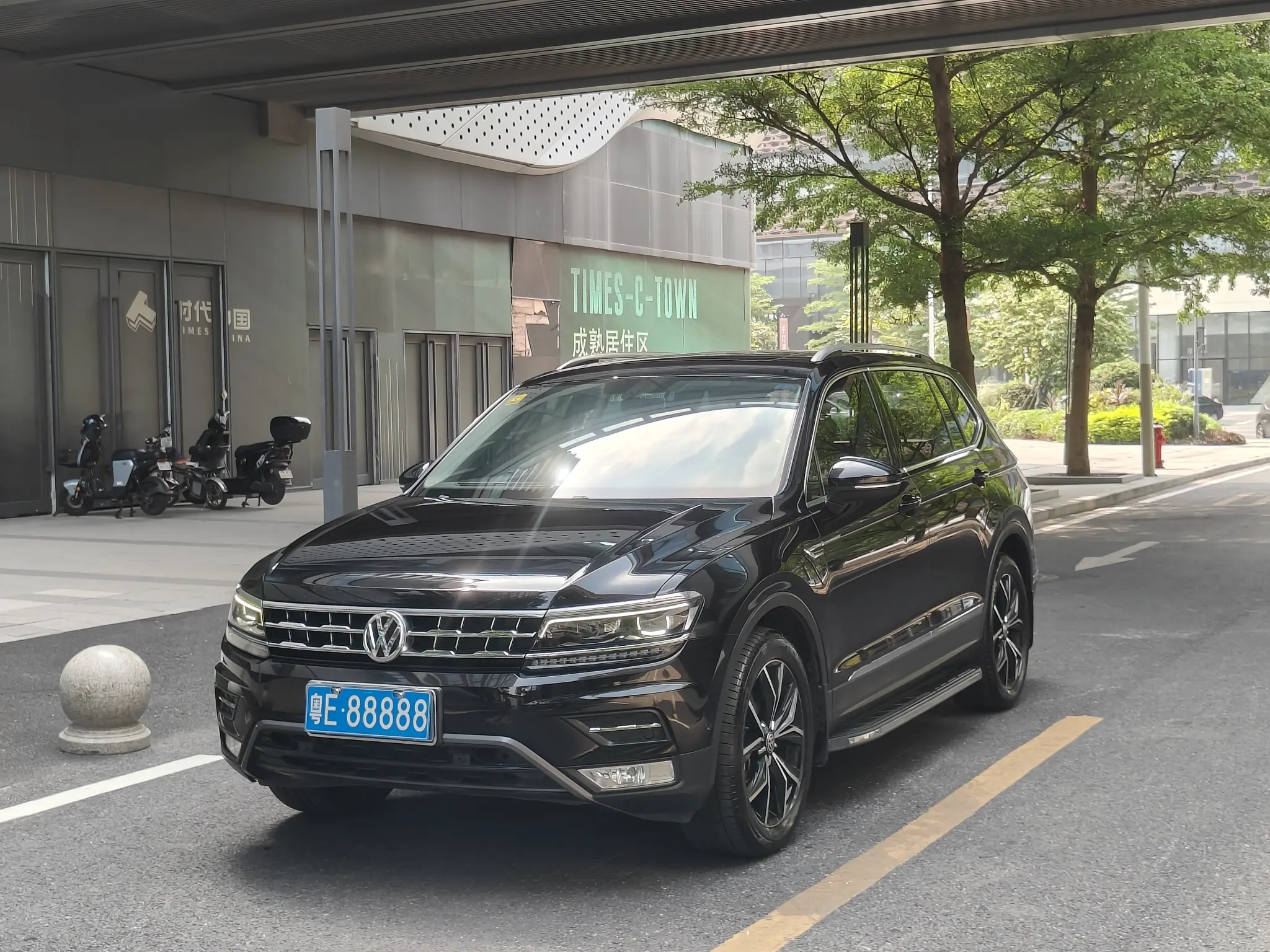 Volkswagen Tiguan L