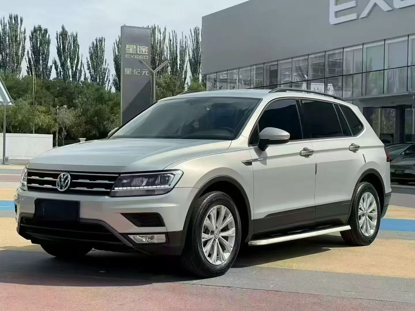 Volkswagen Tiguan L