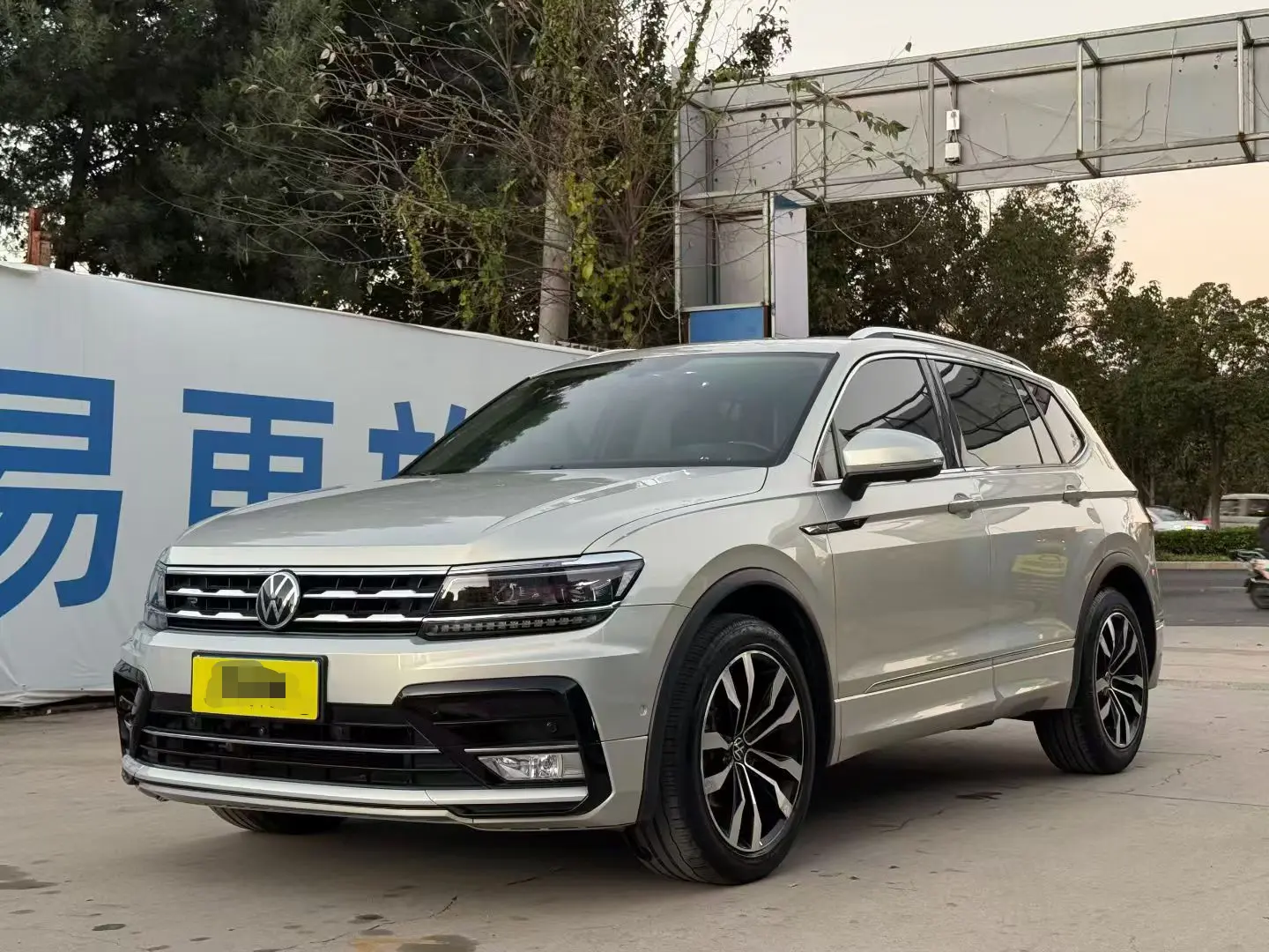 Volkswagen Tiguan L