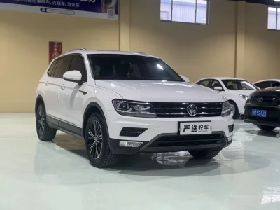 Volkswagen Tiguan L