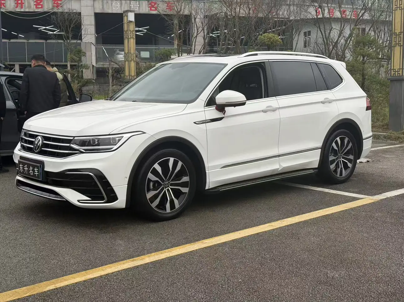 Volkswagen Tiguan L