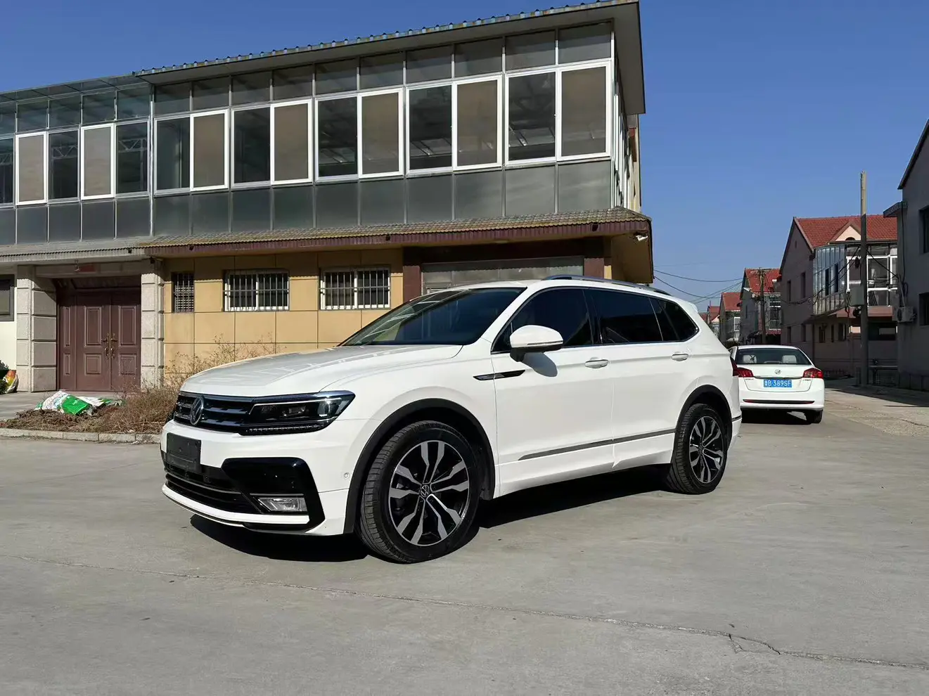 Volkswagen Tiguan L