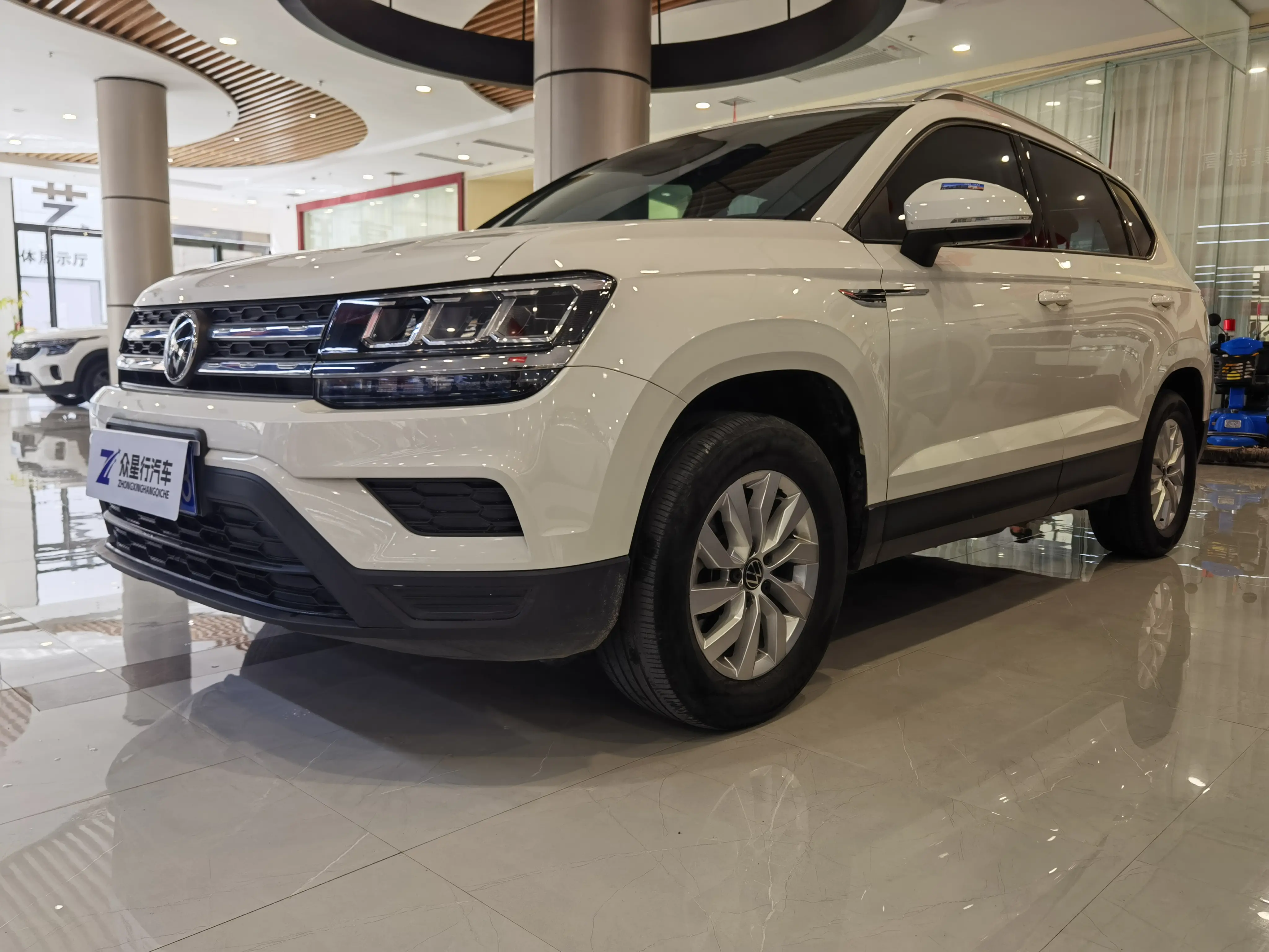 Volkswagen Tharu