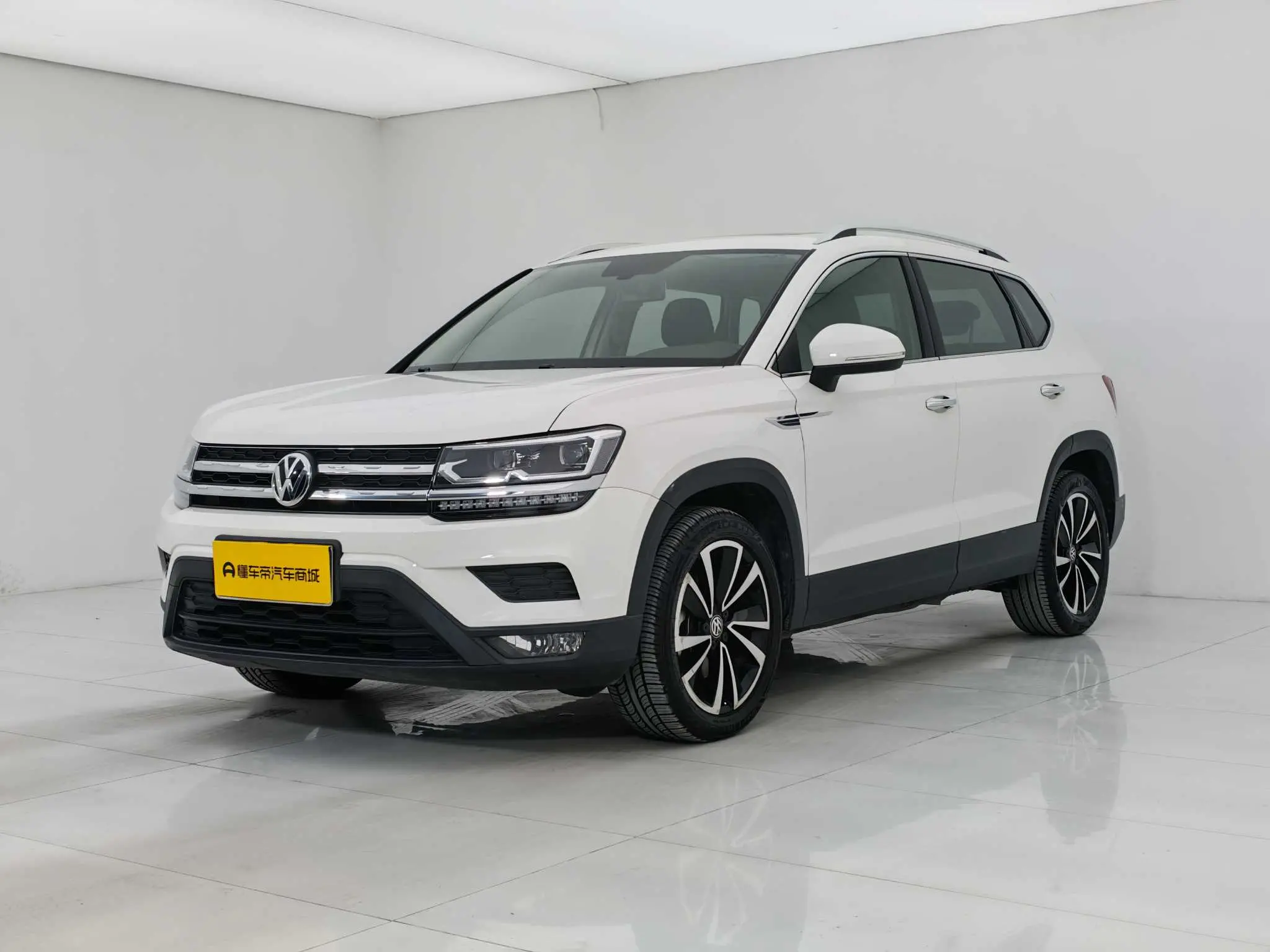 Volkswagen Tharu