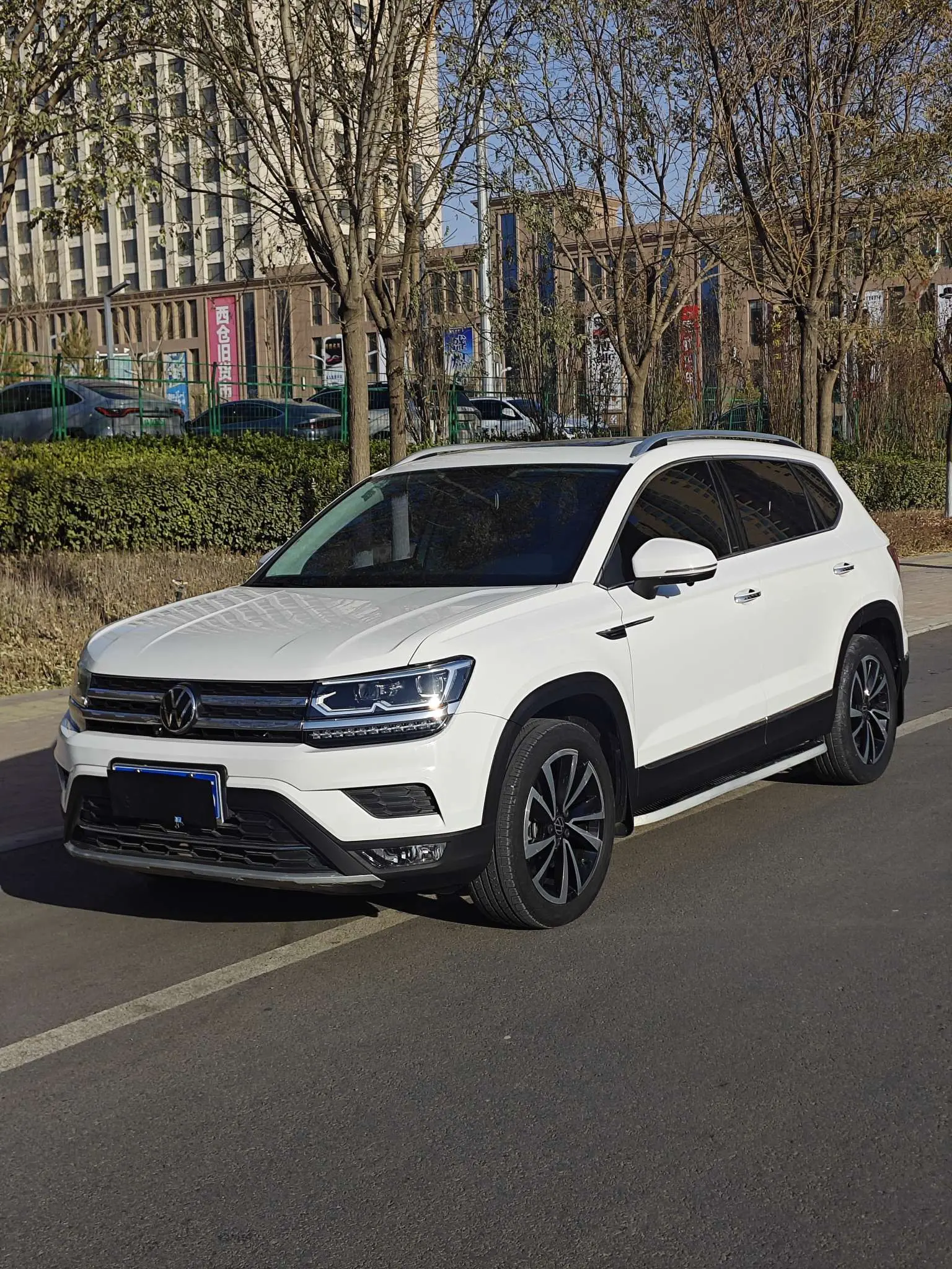 Volkswagen Tharu