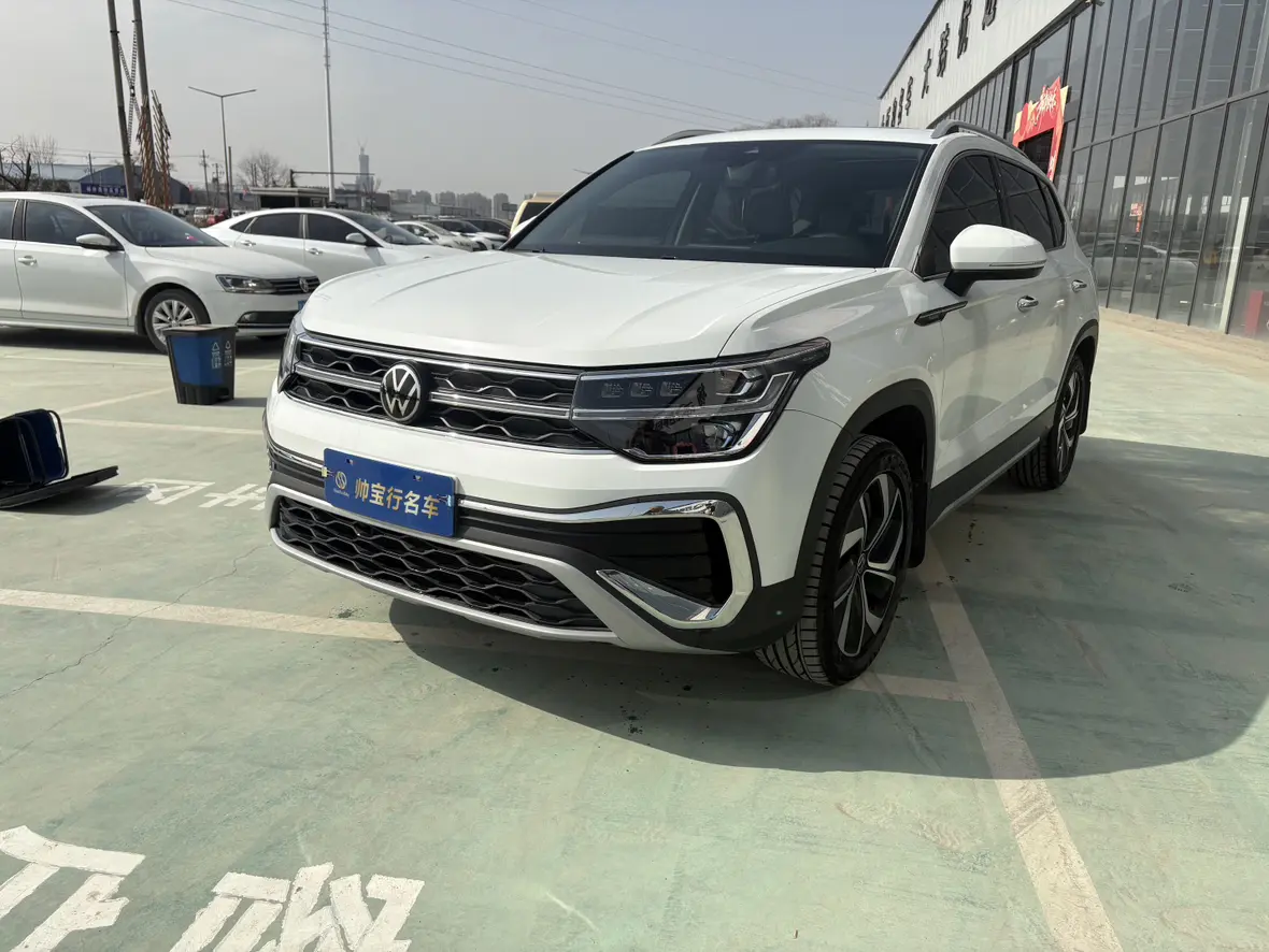 Volkswagen Tharu