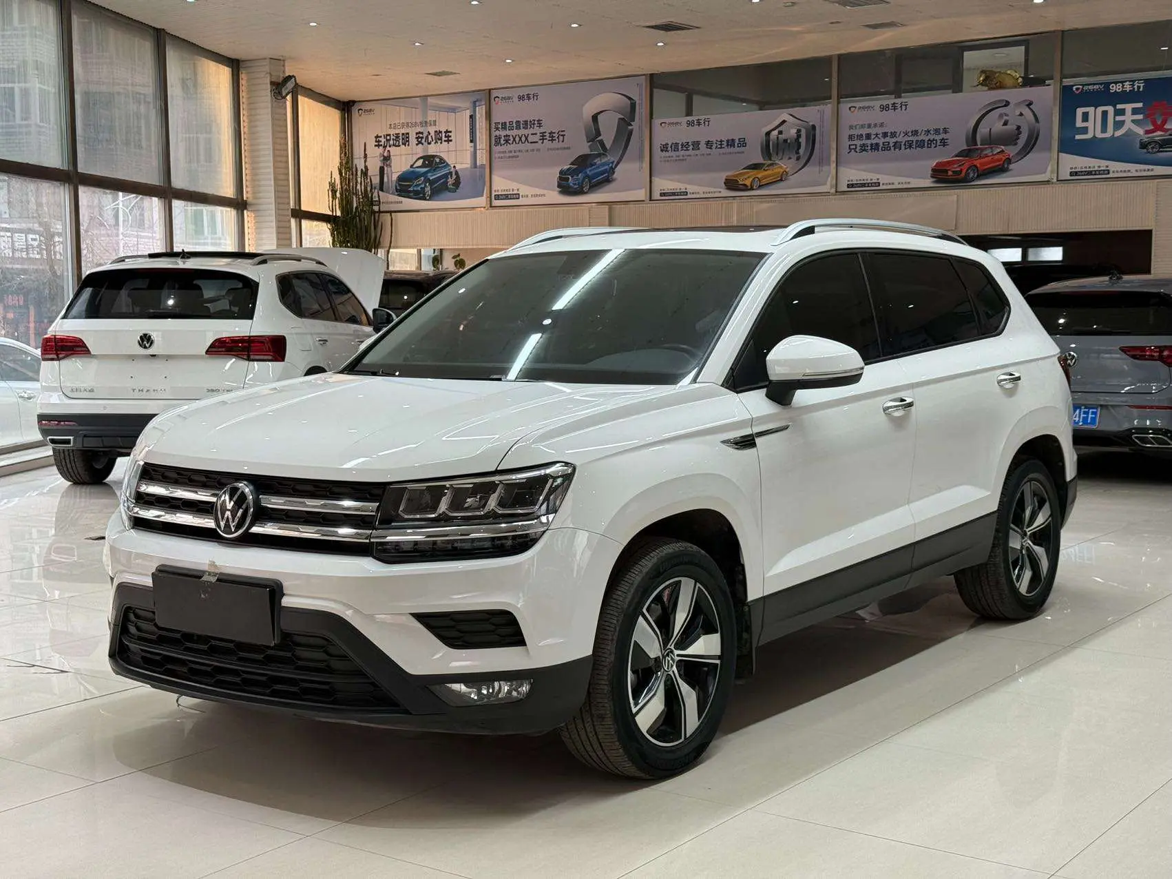 Volkswagen Tharu