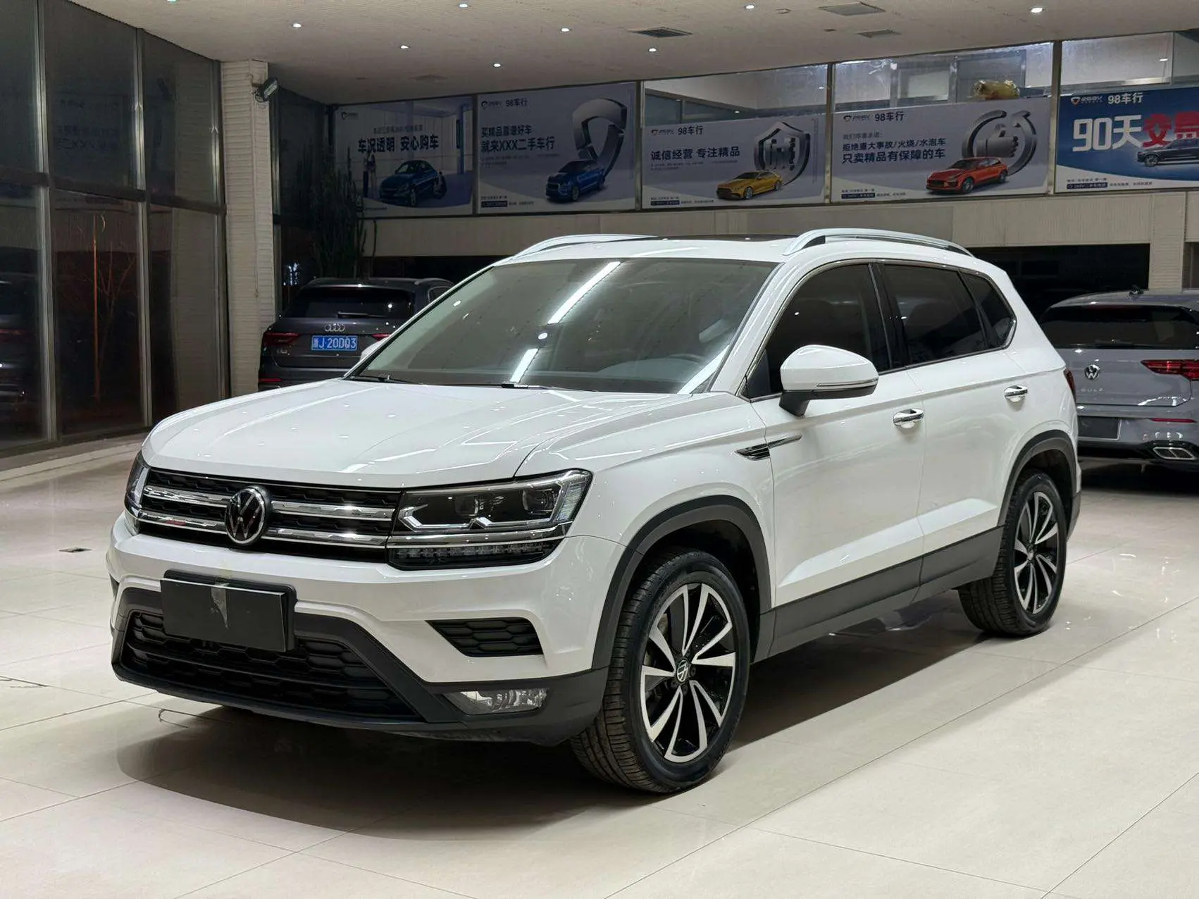 Volkswagen Tharu