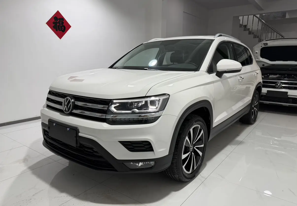 Volkswagen Tharu