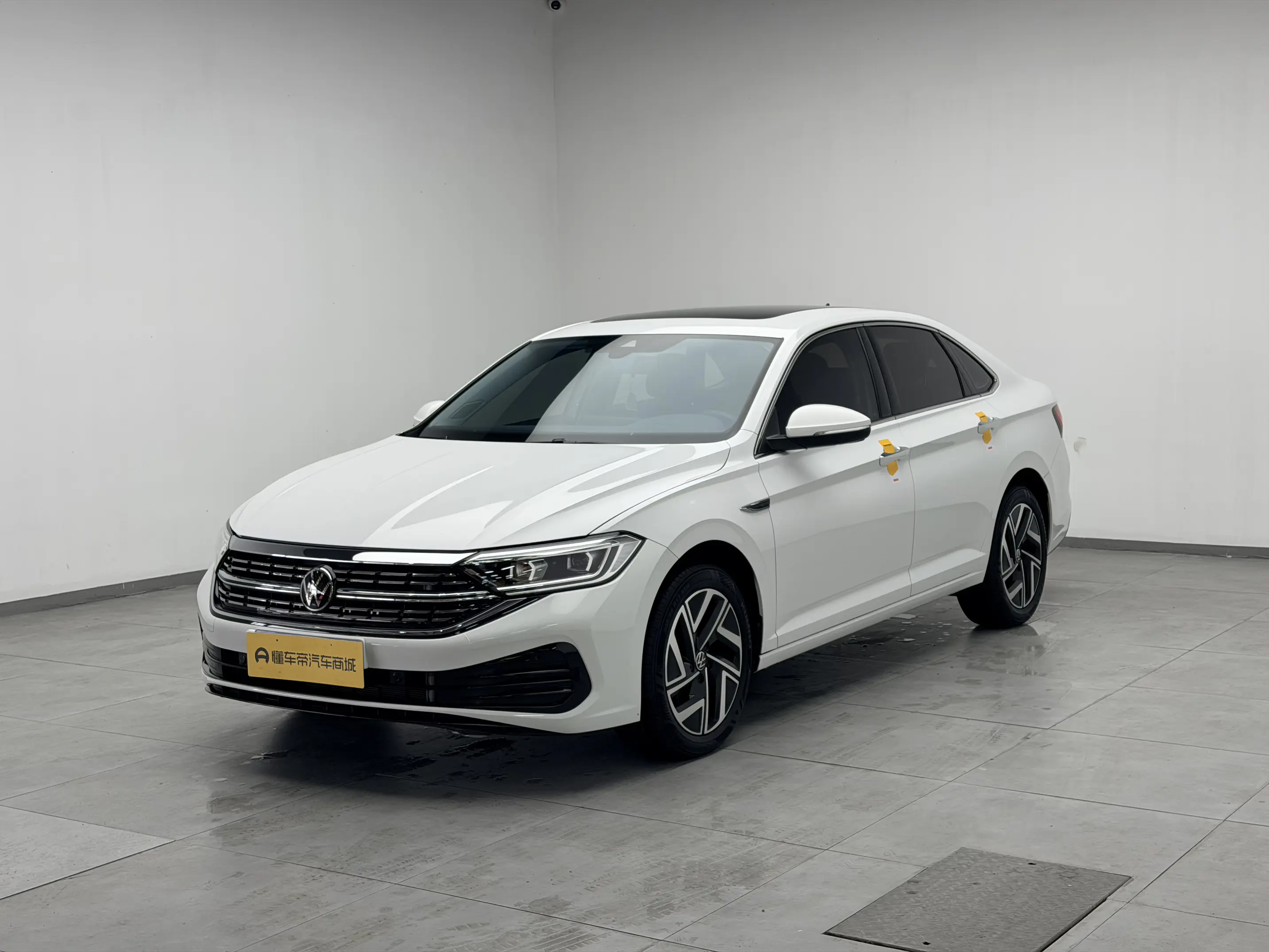 Volkswagen Sagitar