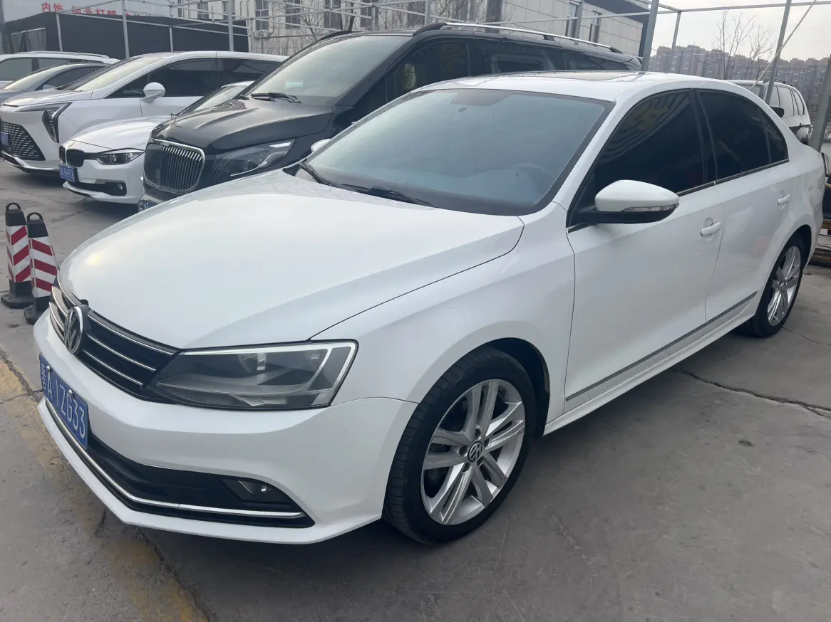 Volkswagen Sagitar