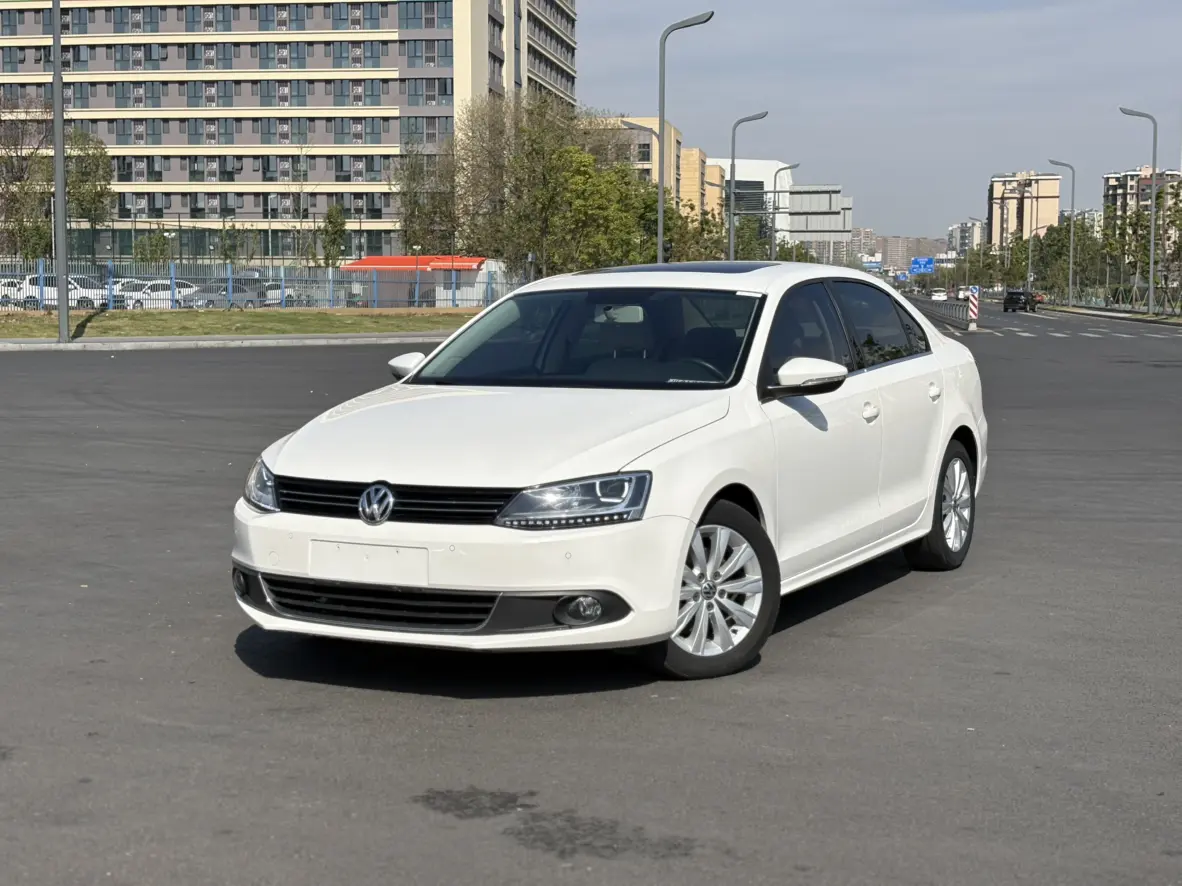 Volkswagen Sagitar