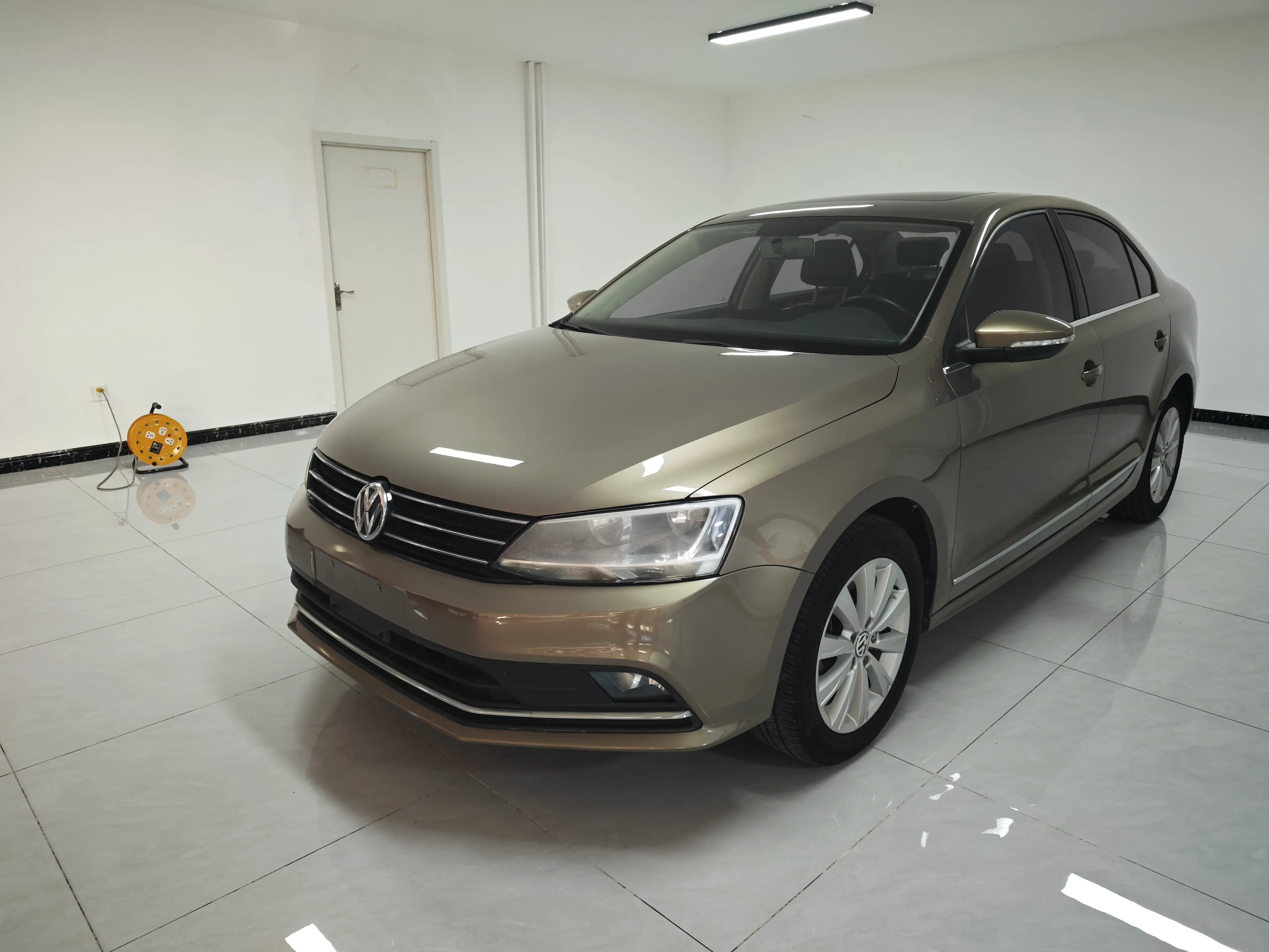 Volkswagen Sagitar