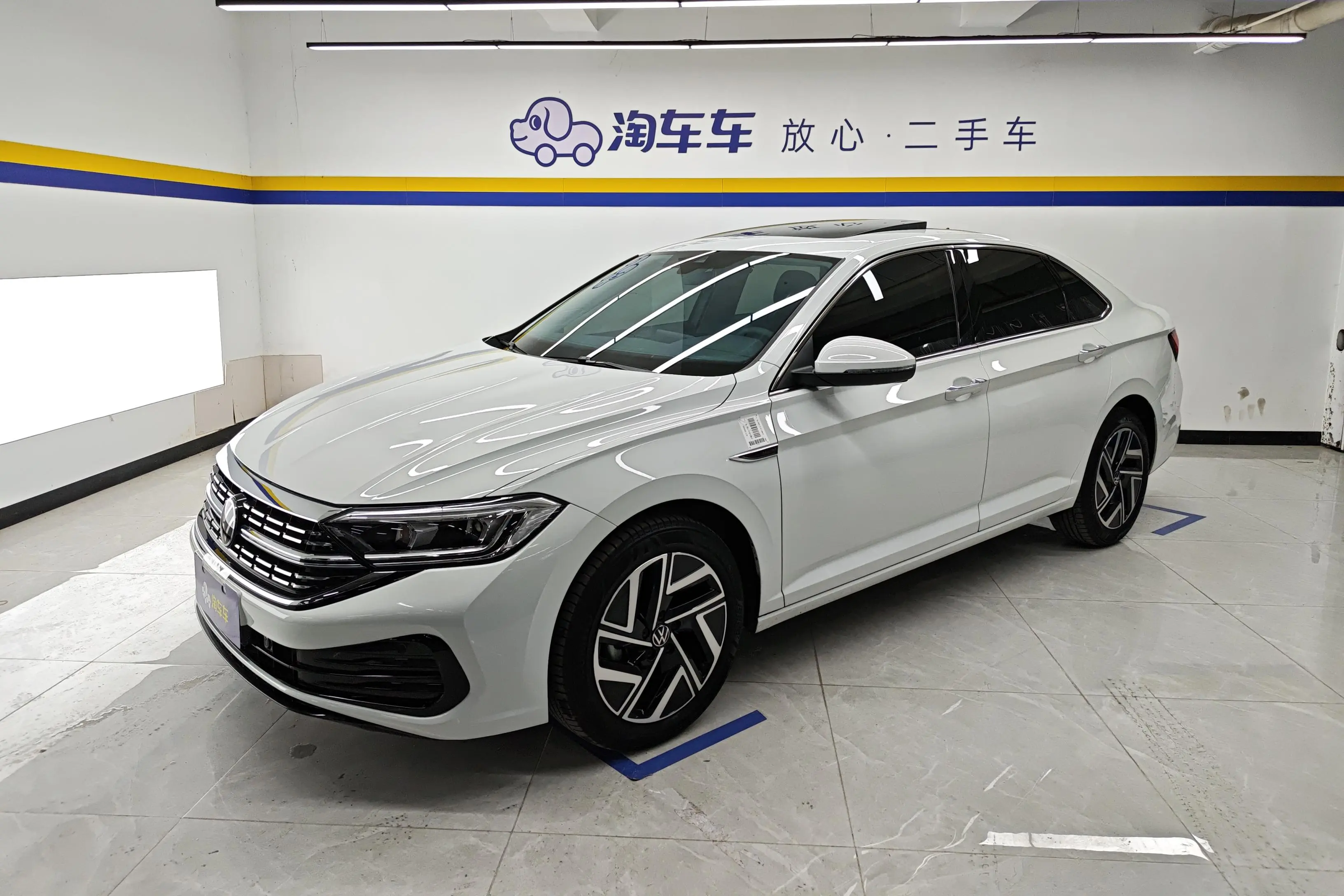 Volkswagen Sagitar