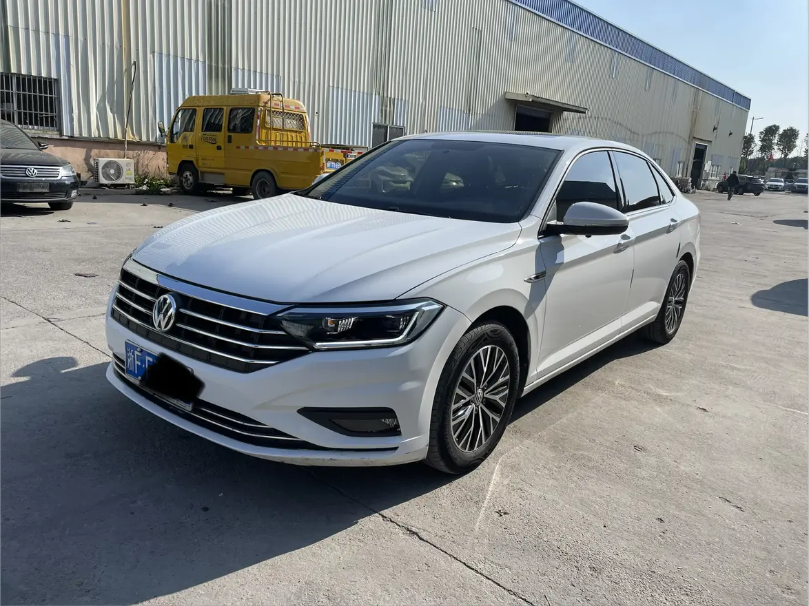 Volkswagen Sagitar