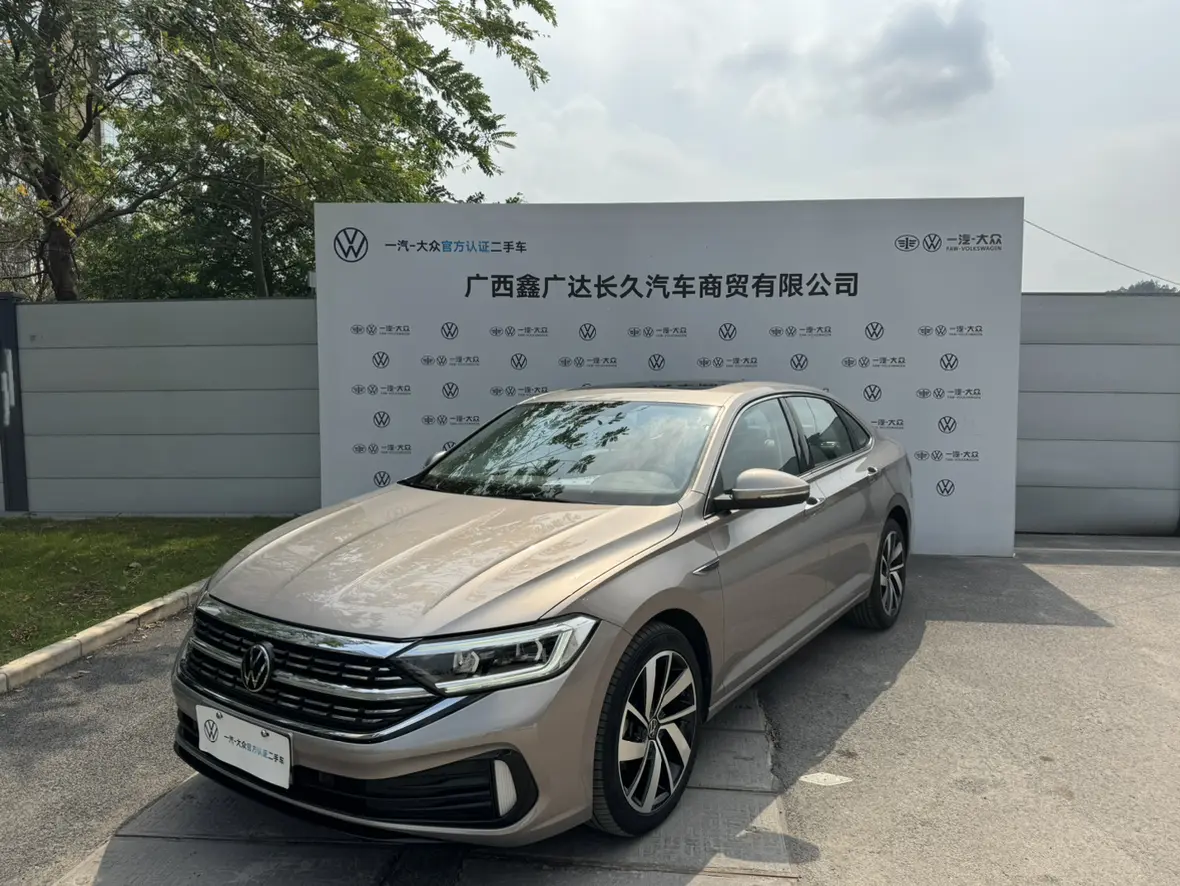 Volkswagen Sagitar