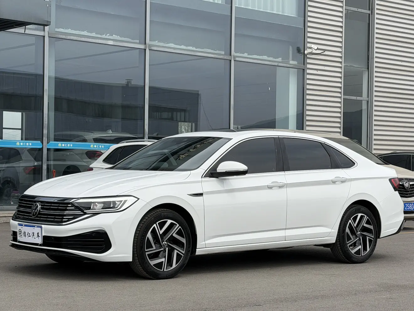 Volkswagen Sagitar