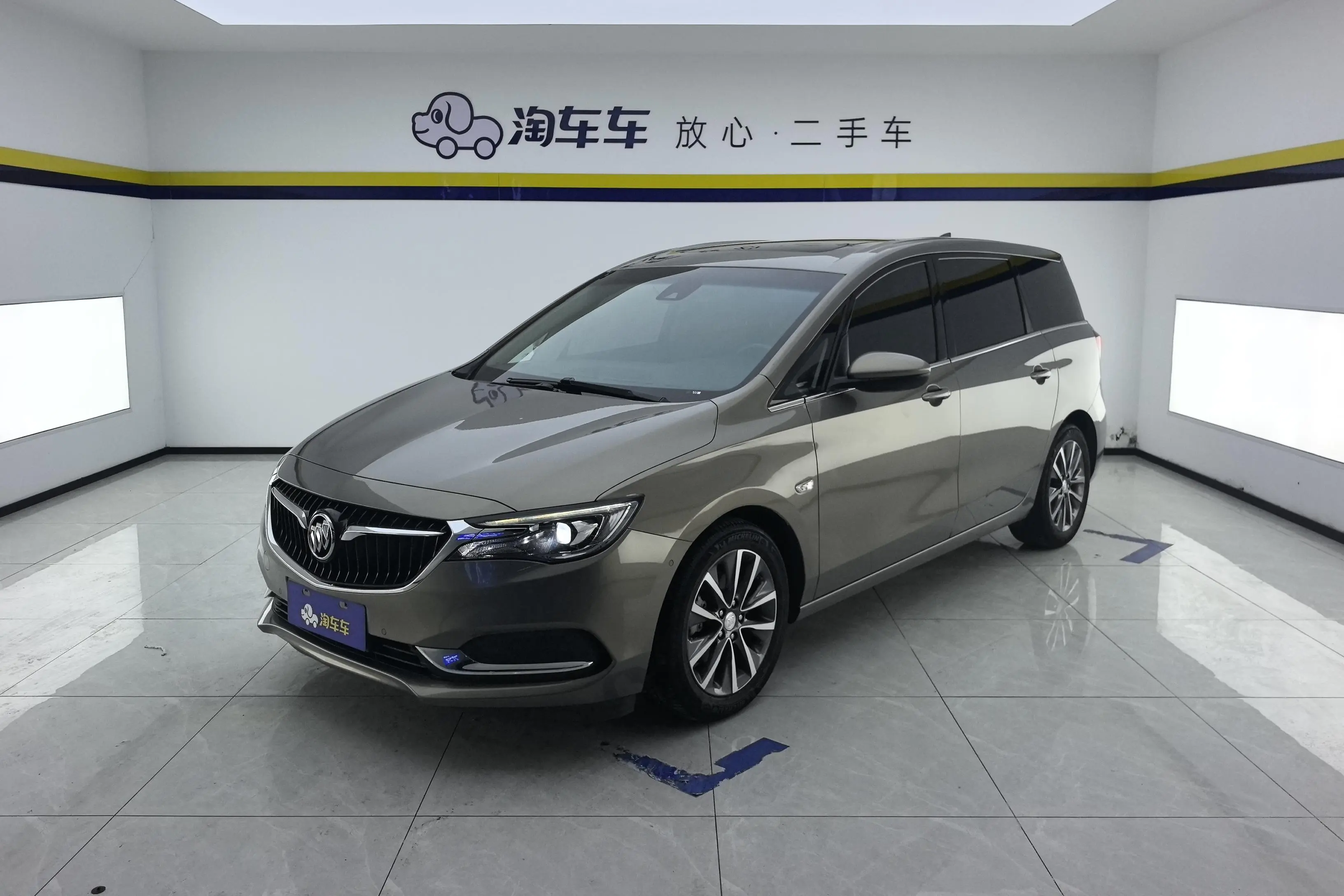 Buick GL6