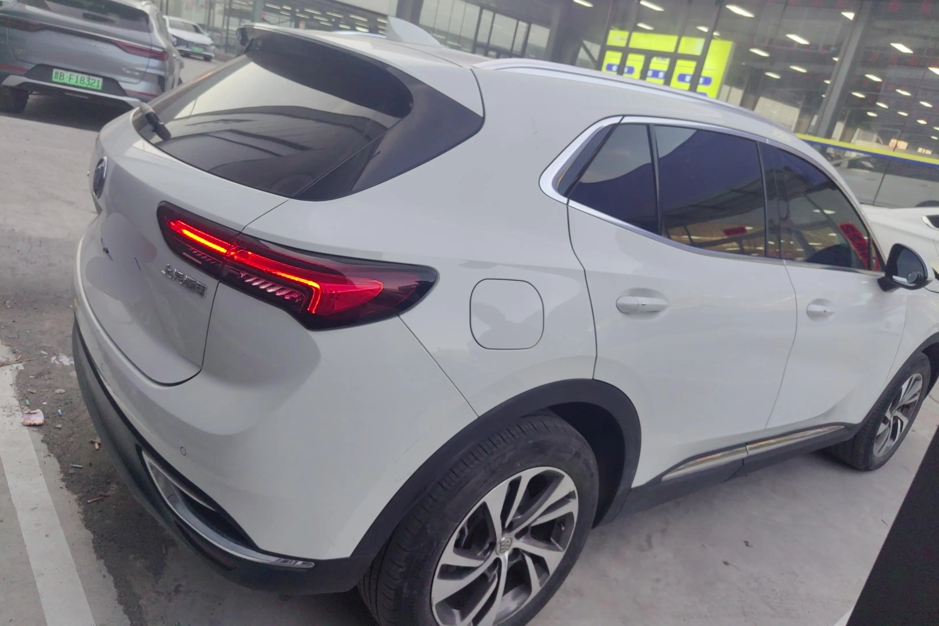 Buick Envision S  из Китая