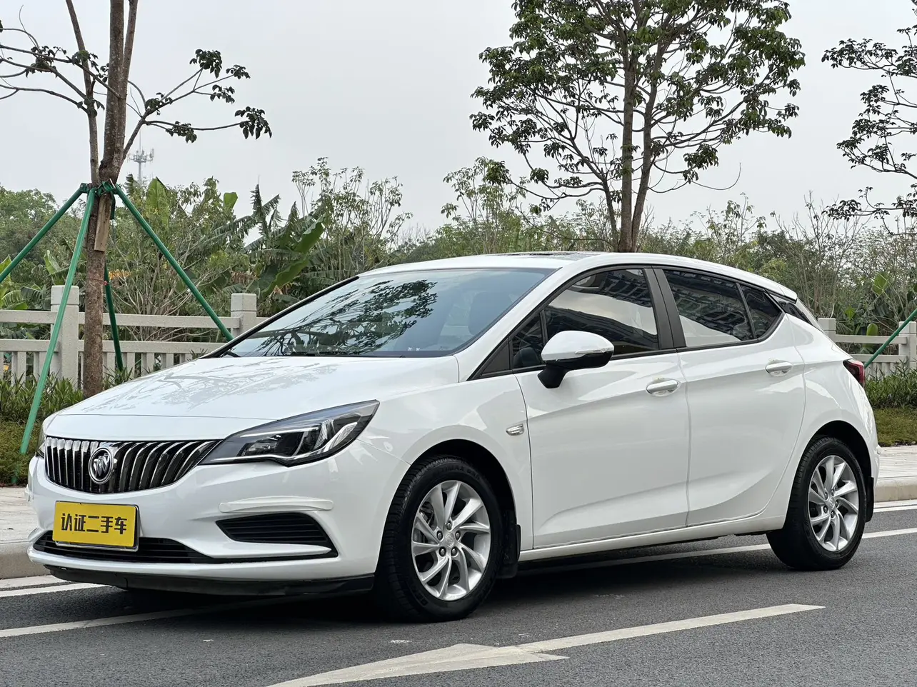 Buick Valeant  из Китая