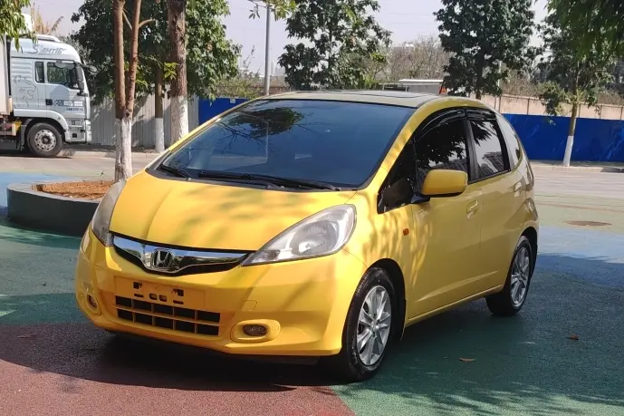 Honda Fit  из Китая