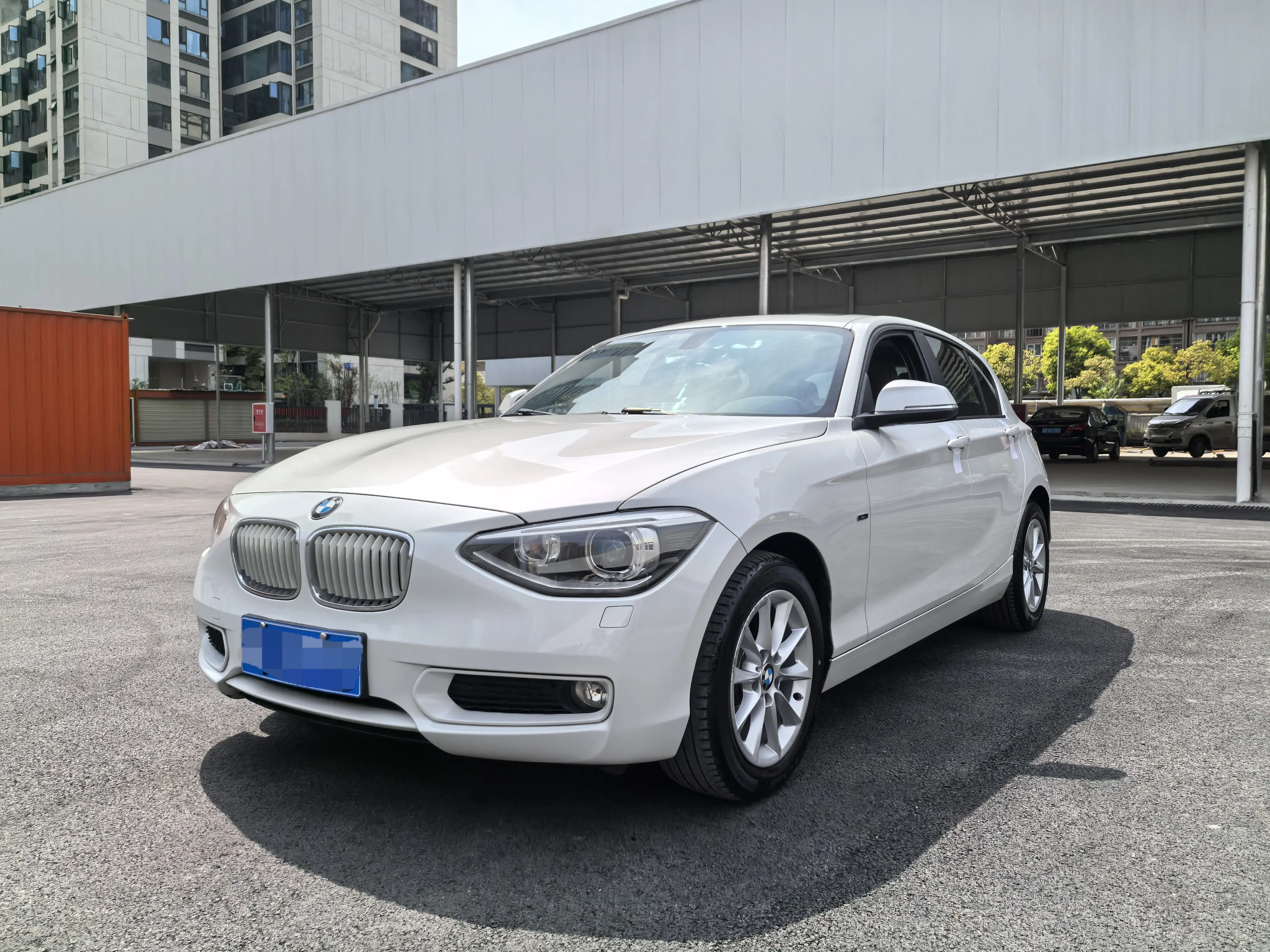BMW 1 Series  из Китая