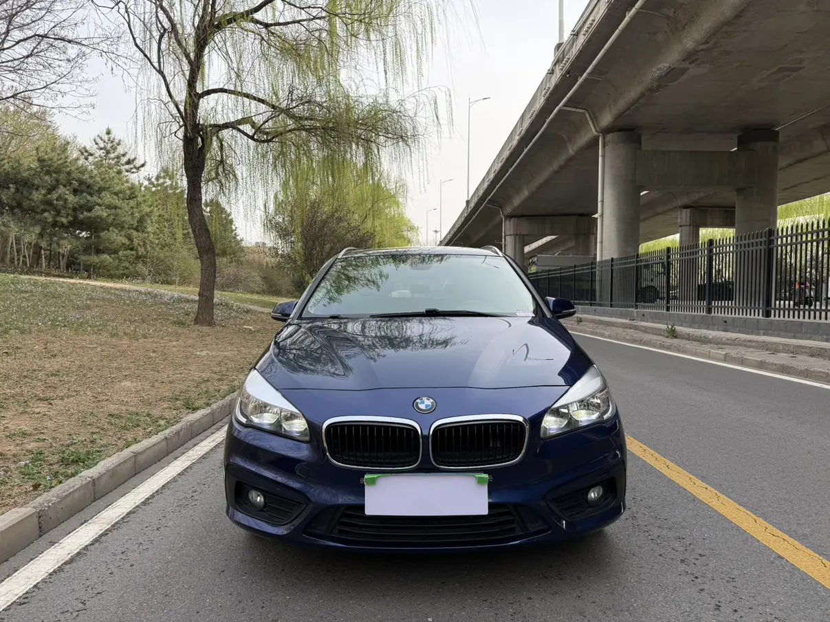 BMW 2 Series Active Tourer  из Китая