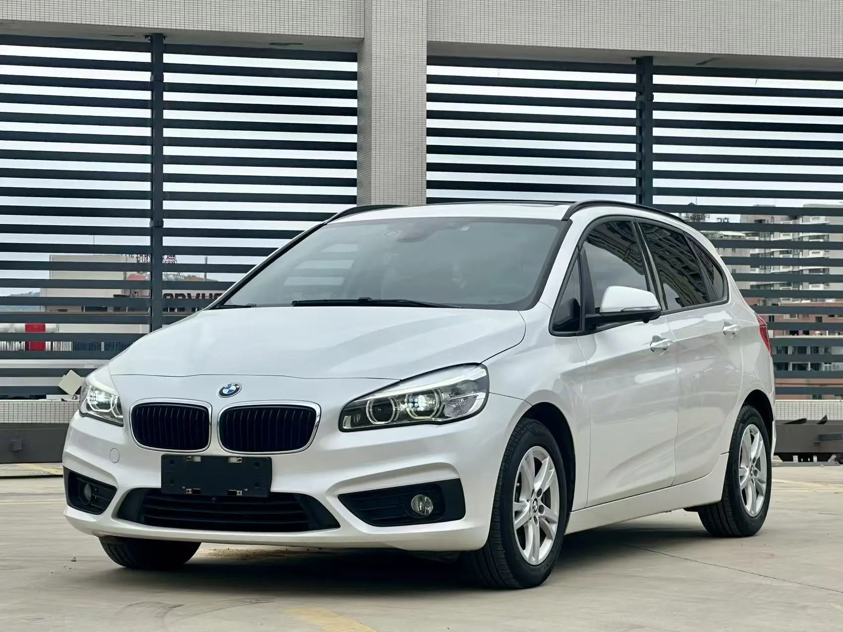 BMW 2 Series Active Tourer  из Китая