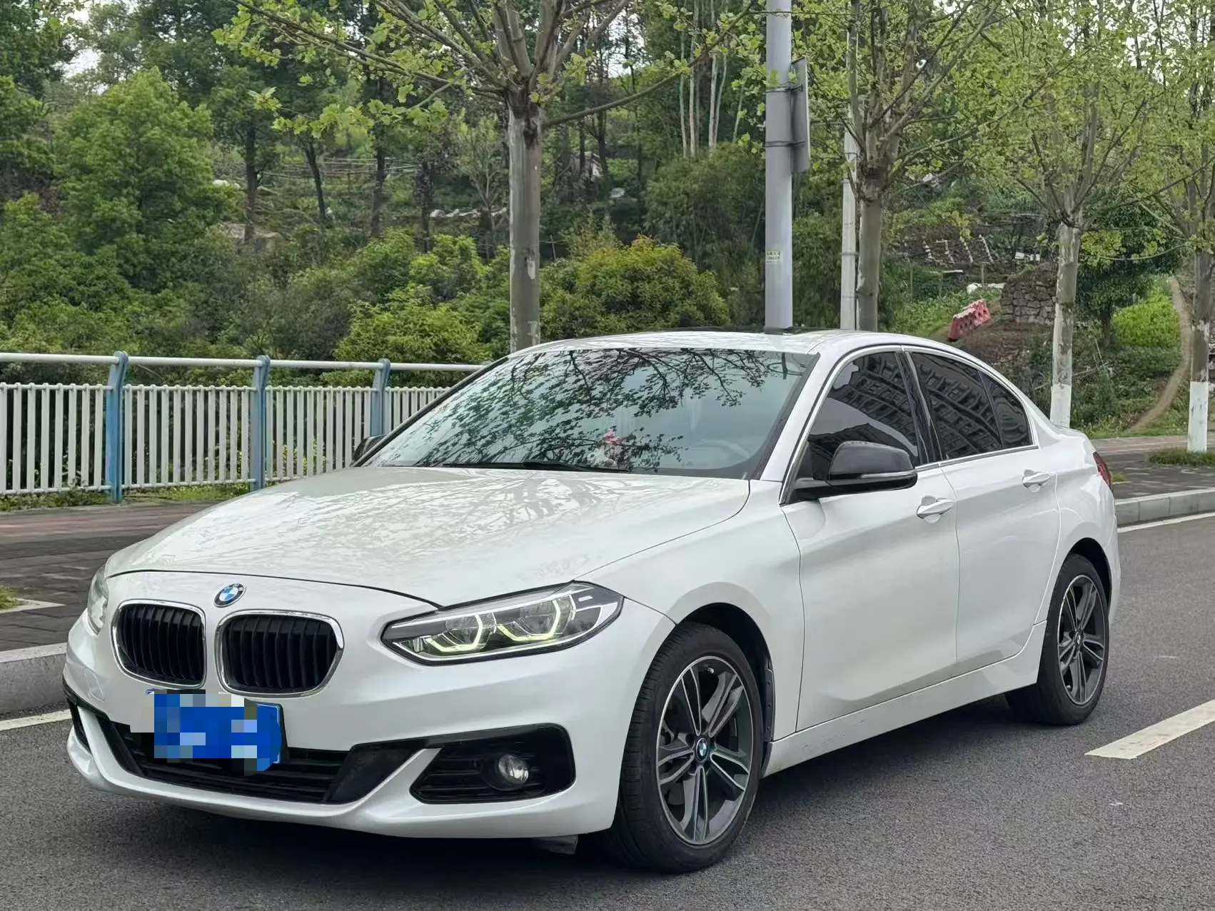 BMW 1 Series  из Китая