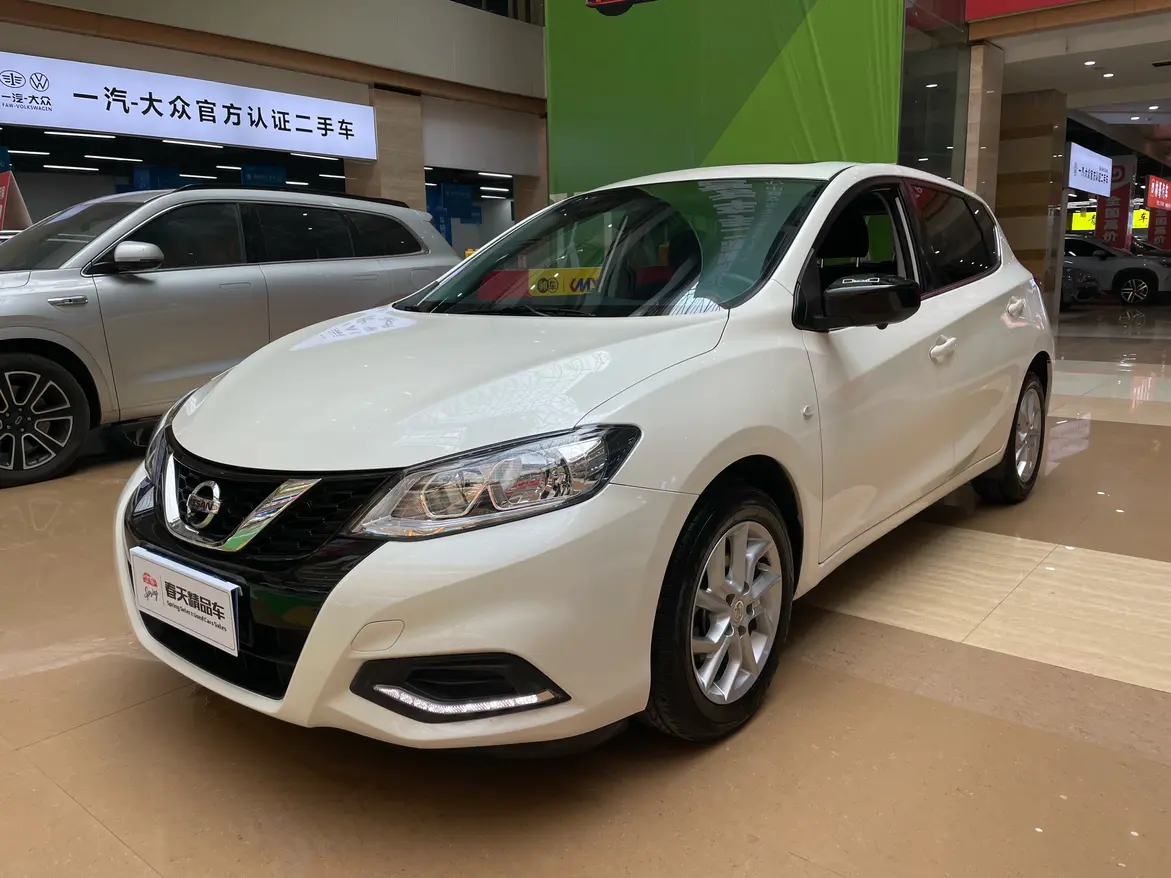 Nissan Tiida  из Китая