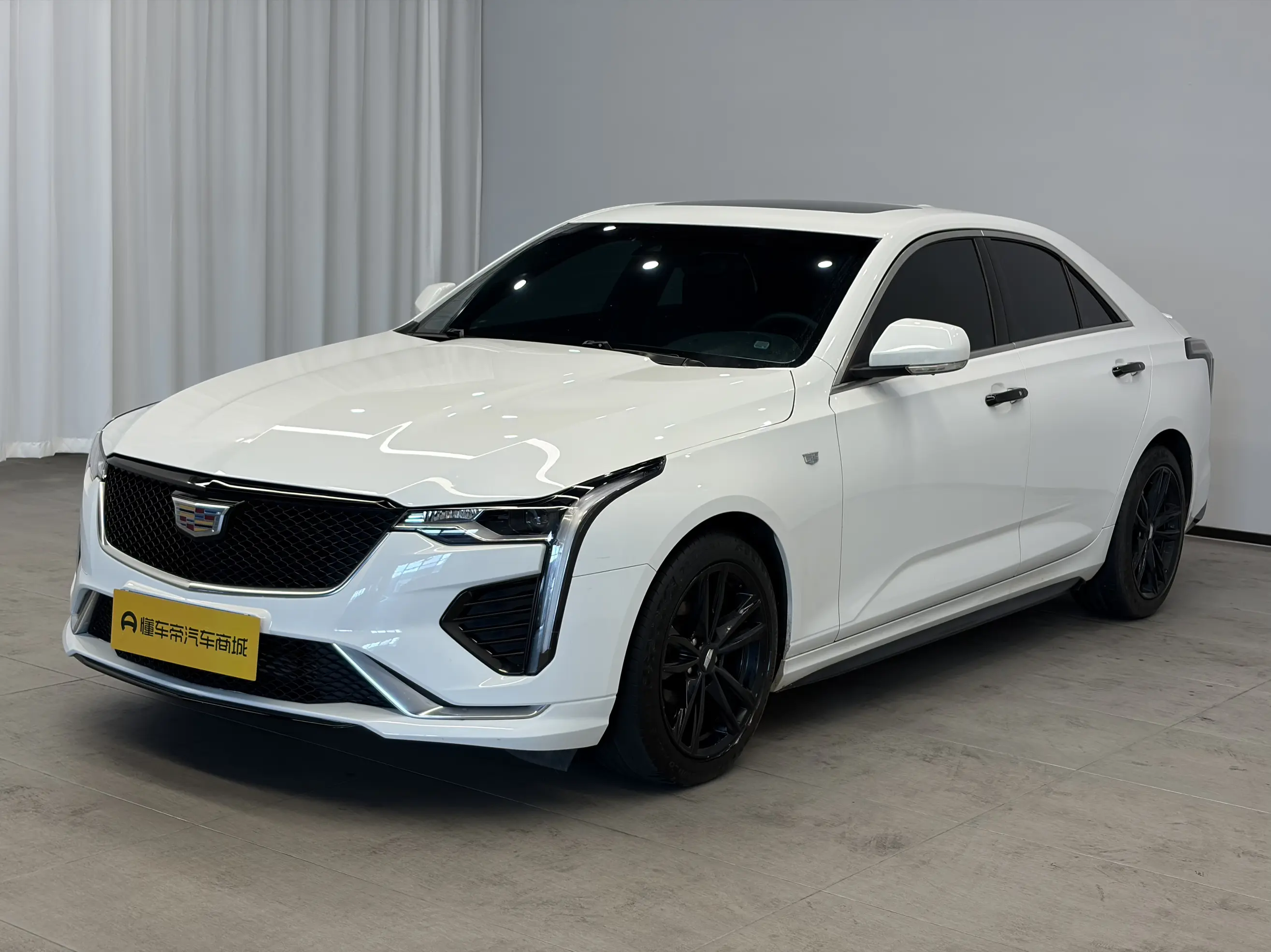 Cadillac CT4