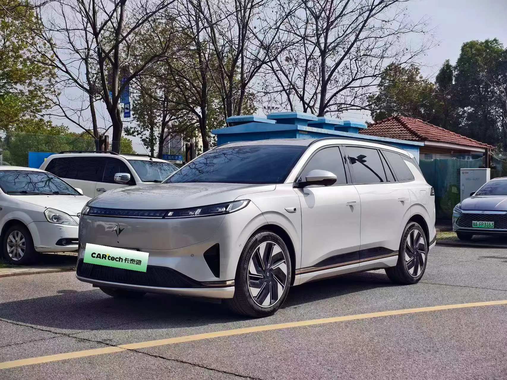 Dongfeng Eπ008