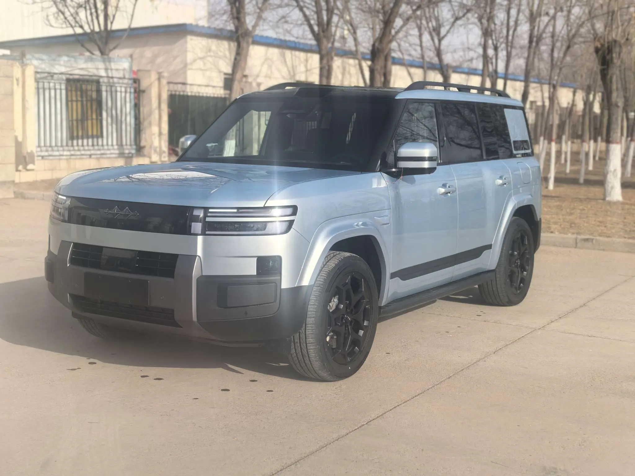 BYD Leopard Titanium 7 PHEV