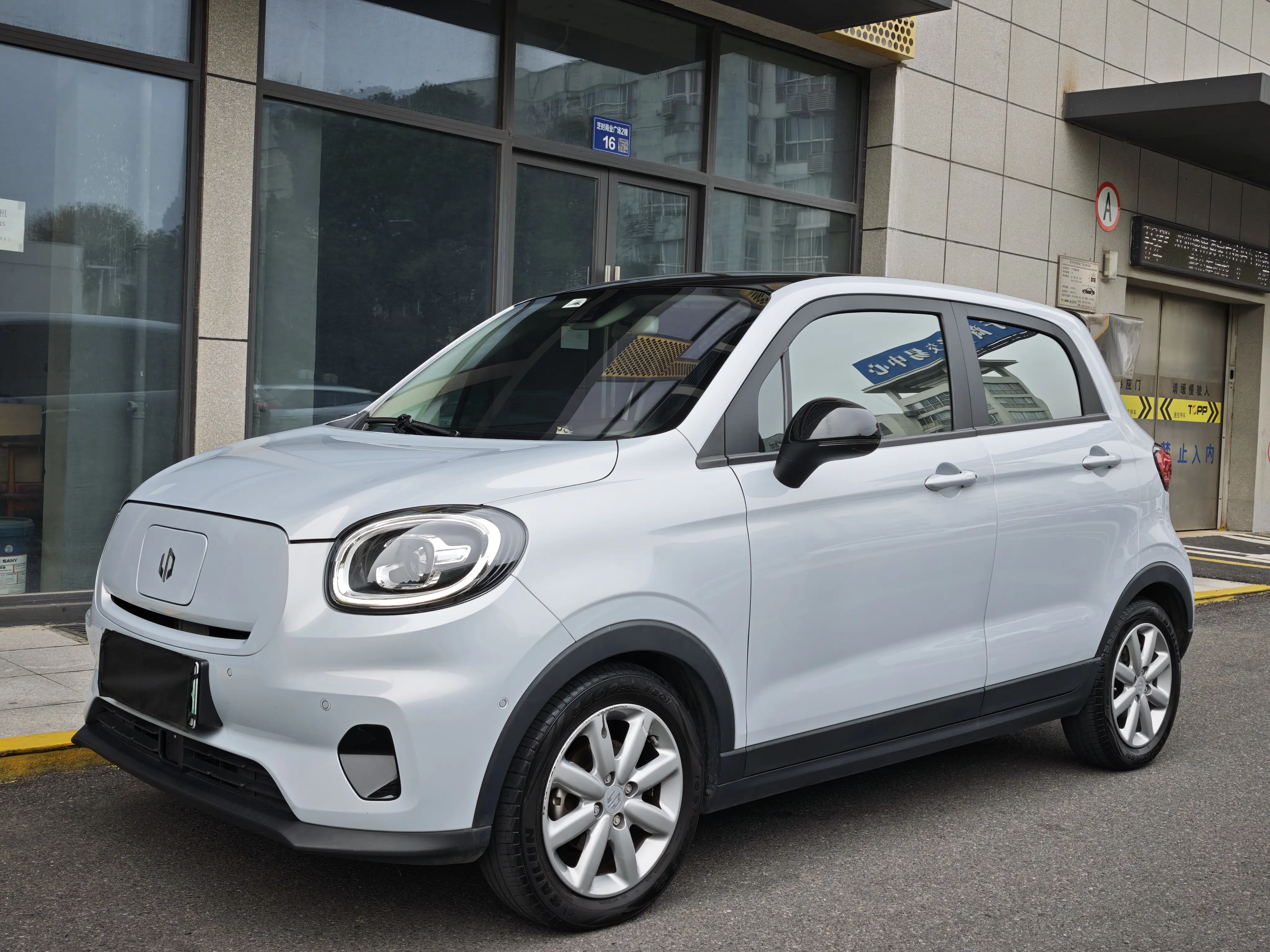 Leapmotor Zero running T03  из Китая